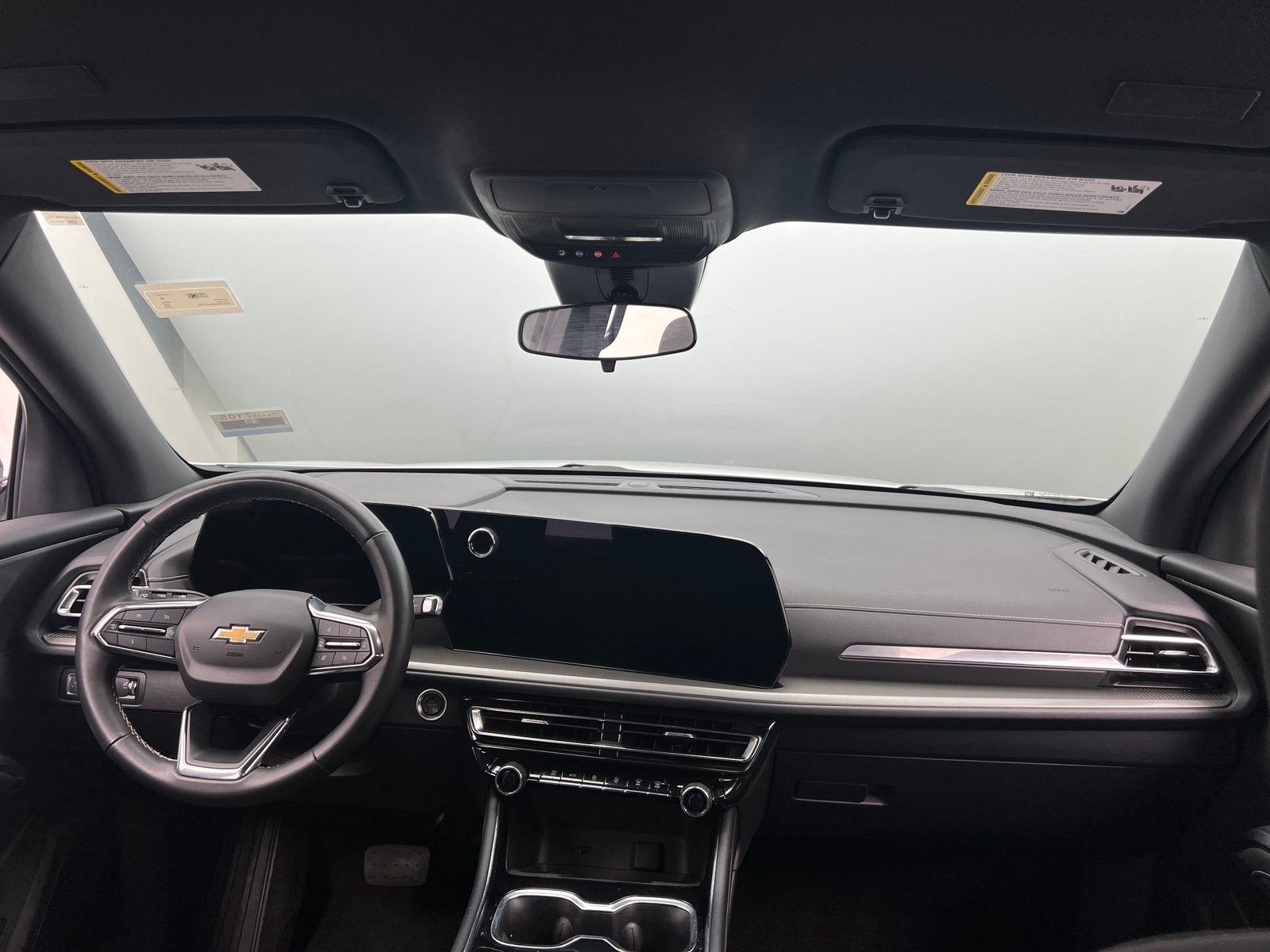 Thumbnail: 2025 Chevrolet Traverse - 3