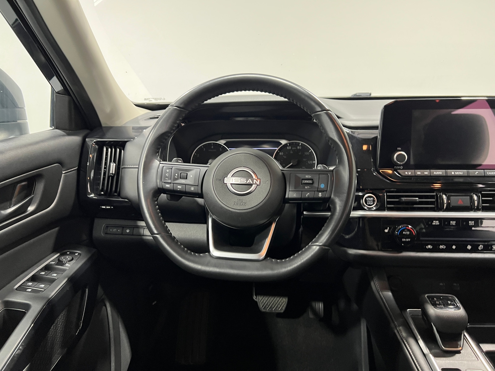 Thumbnail: 2024 Nissan Pathfinder - 5