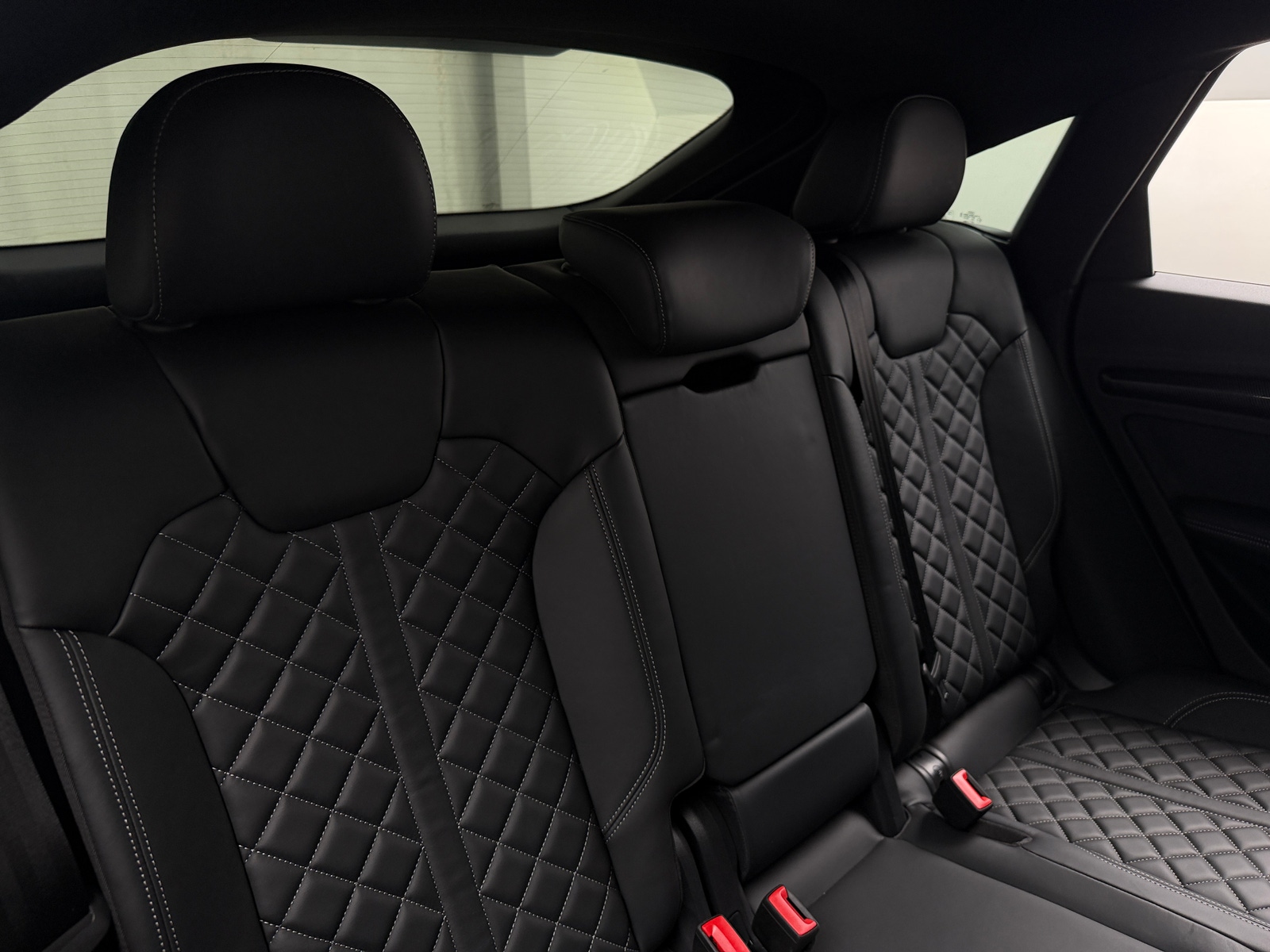 Thumbnail: 2023 Audi SQ5 - 5