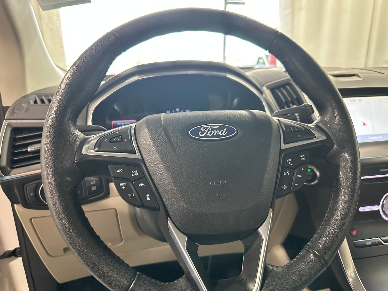 Thumbnail: 2019 Ford Edge - 4