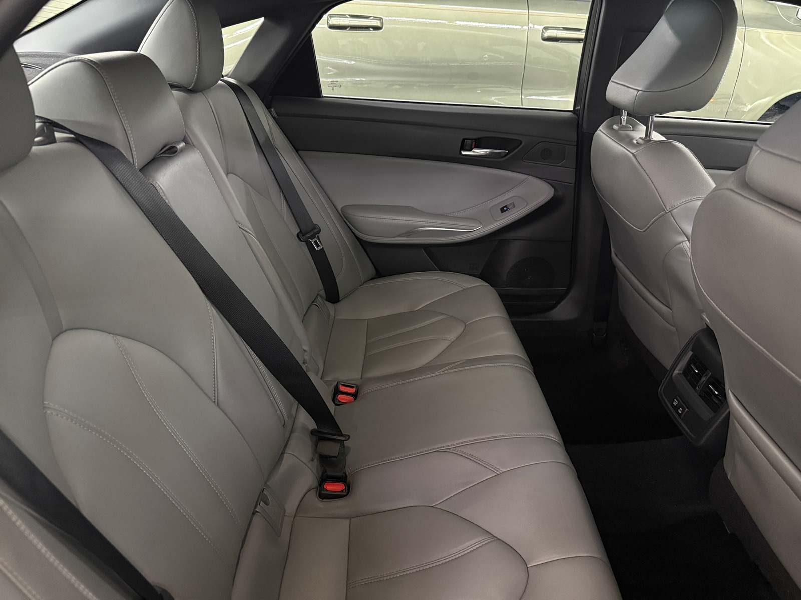 Thumbnail: 2021 Toyota Avalon - 5