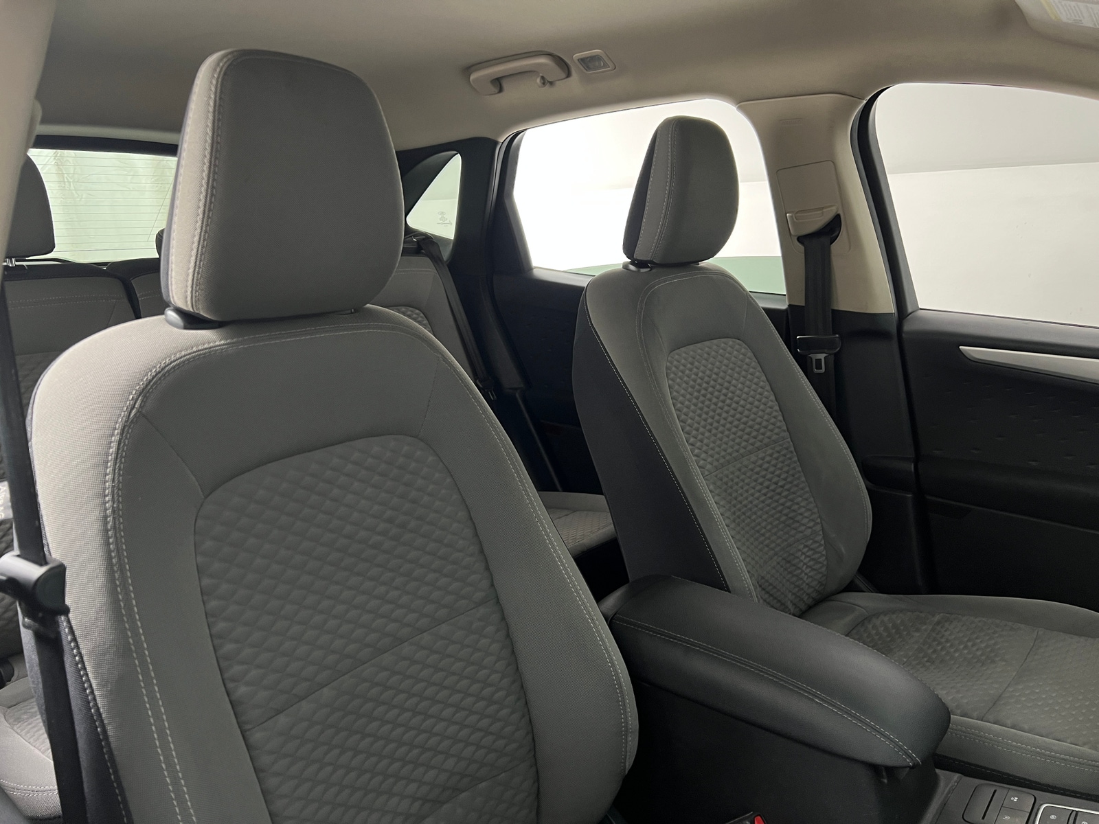 Thumbnail: 2020 Ford Escape - 2
