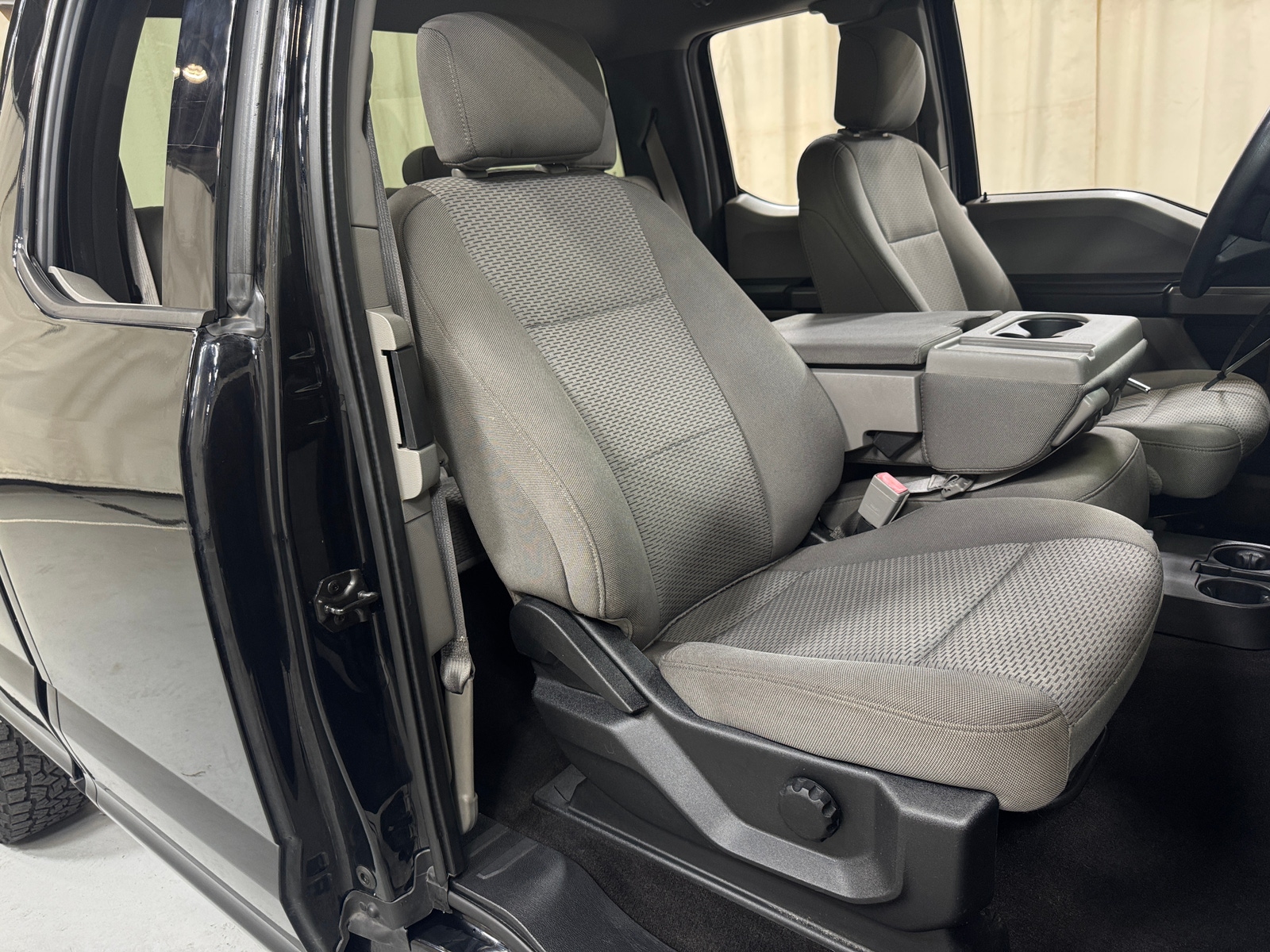 Thumbnail: 2018 Ford Econoline - 2