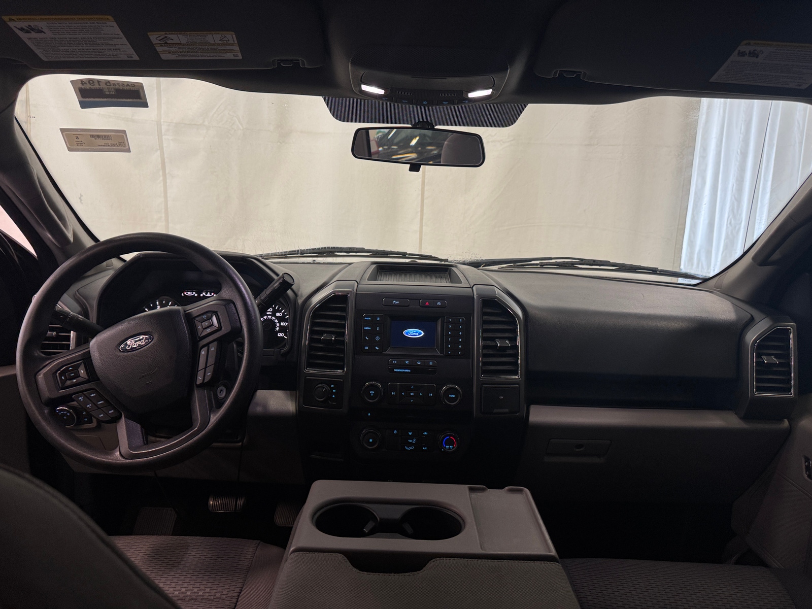 Thumbnail: 2018 Ford Econoline - 3