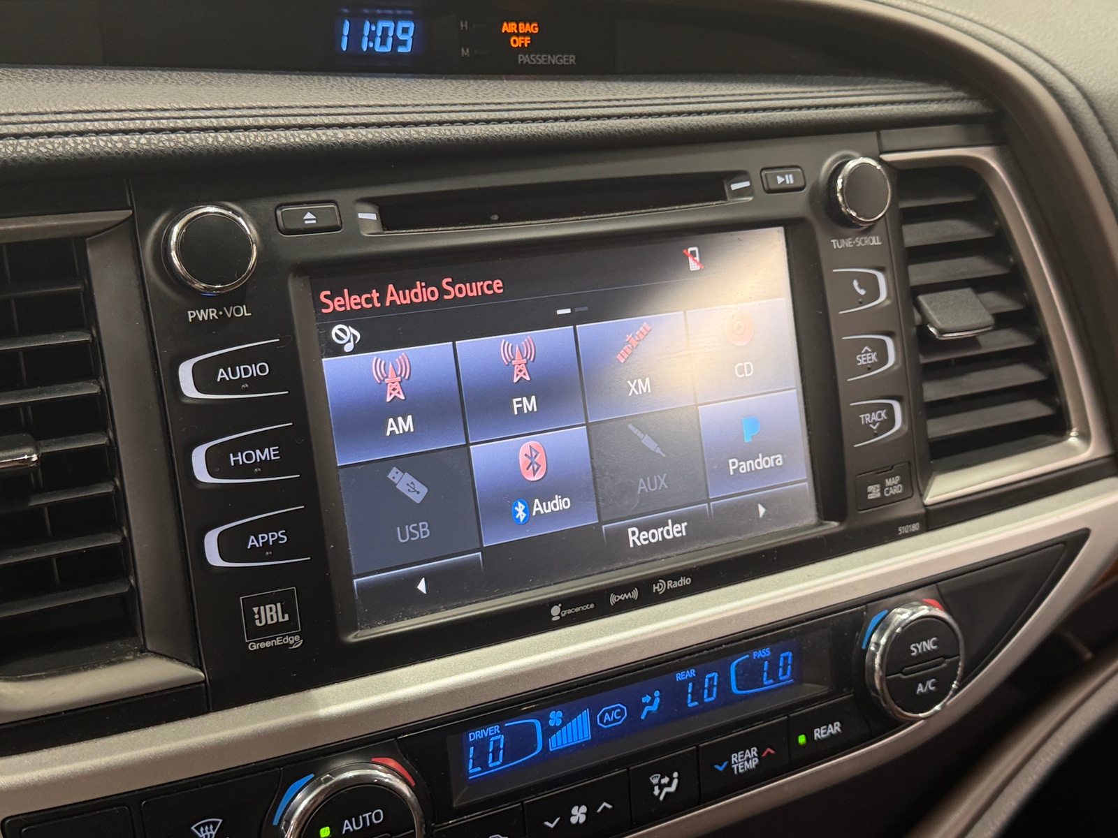 Thumbnail: 2018 Toyota Highlander - 3