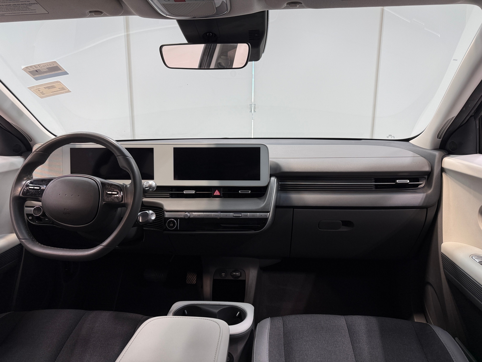 Thumbnail: 2022 Hyundai Ioniq 5 - 3
