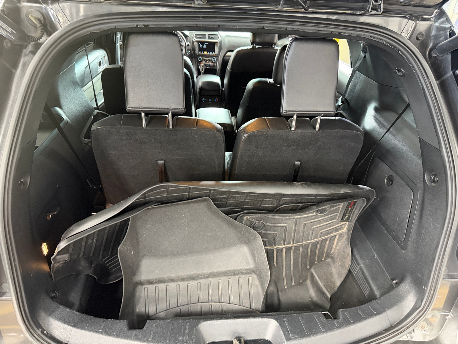 Thumbnail: 2018 Ford Explorer - 6
