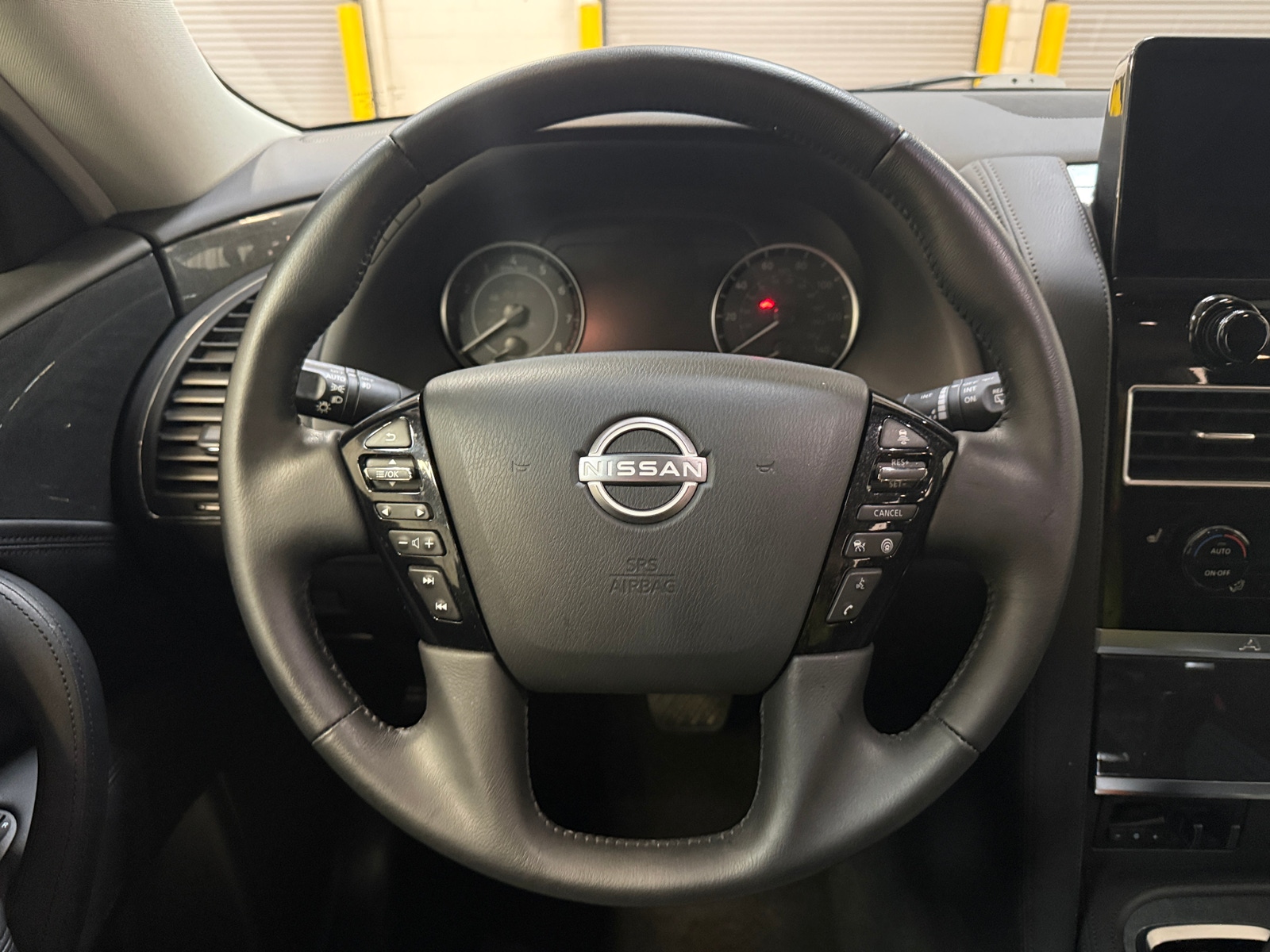 Thumbnail: 2023 Nissan Armada - 4