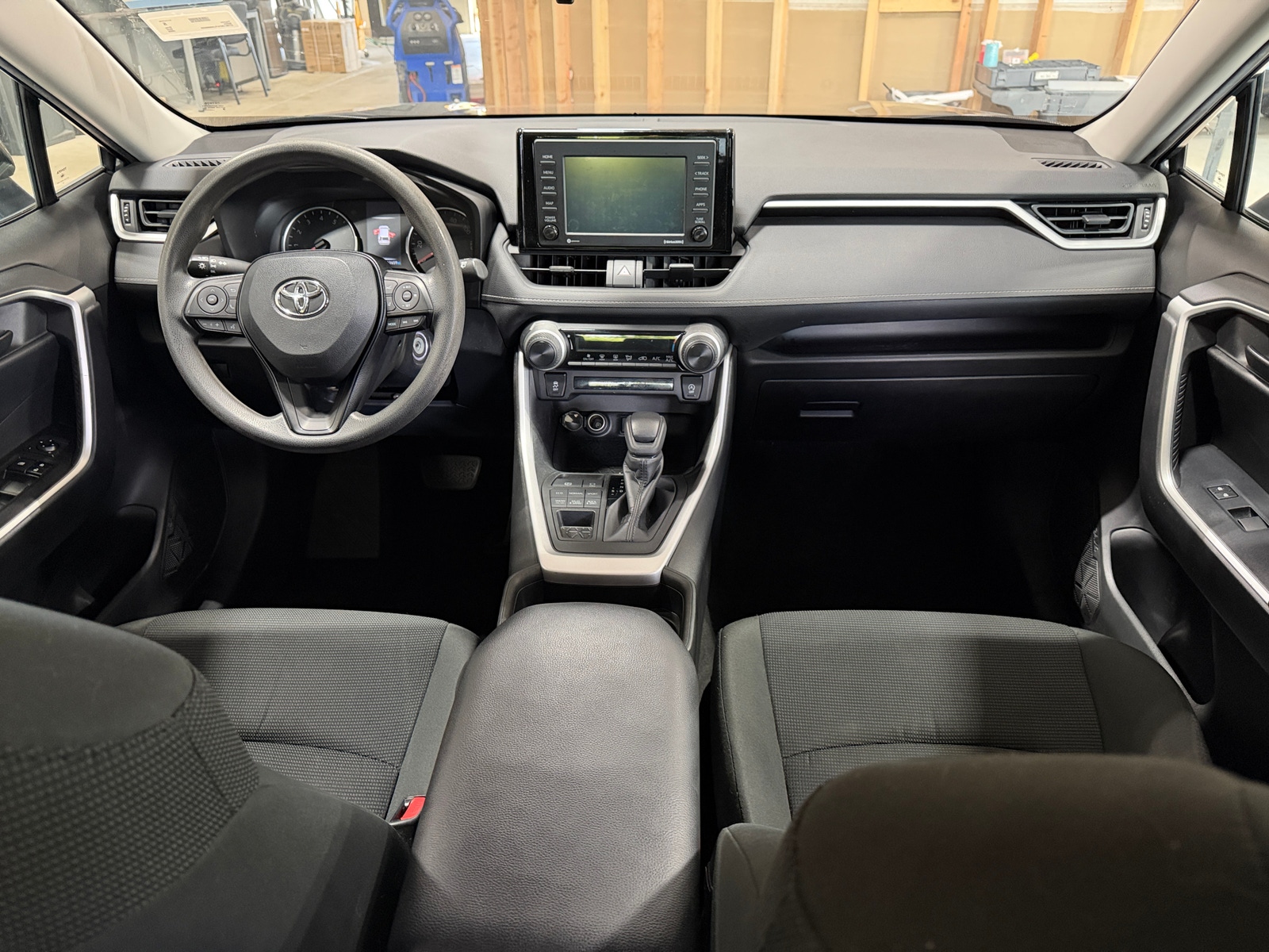 Thumbnail: 2020 Toyota RAV4 - 3
