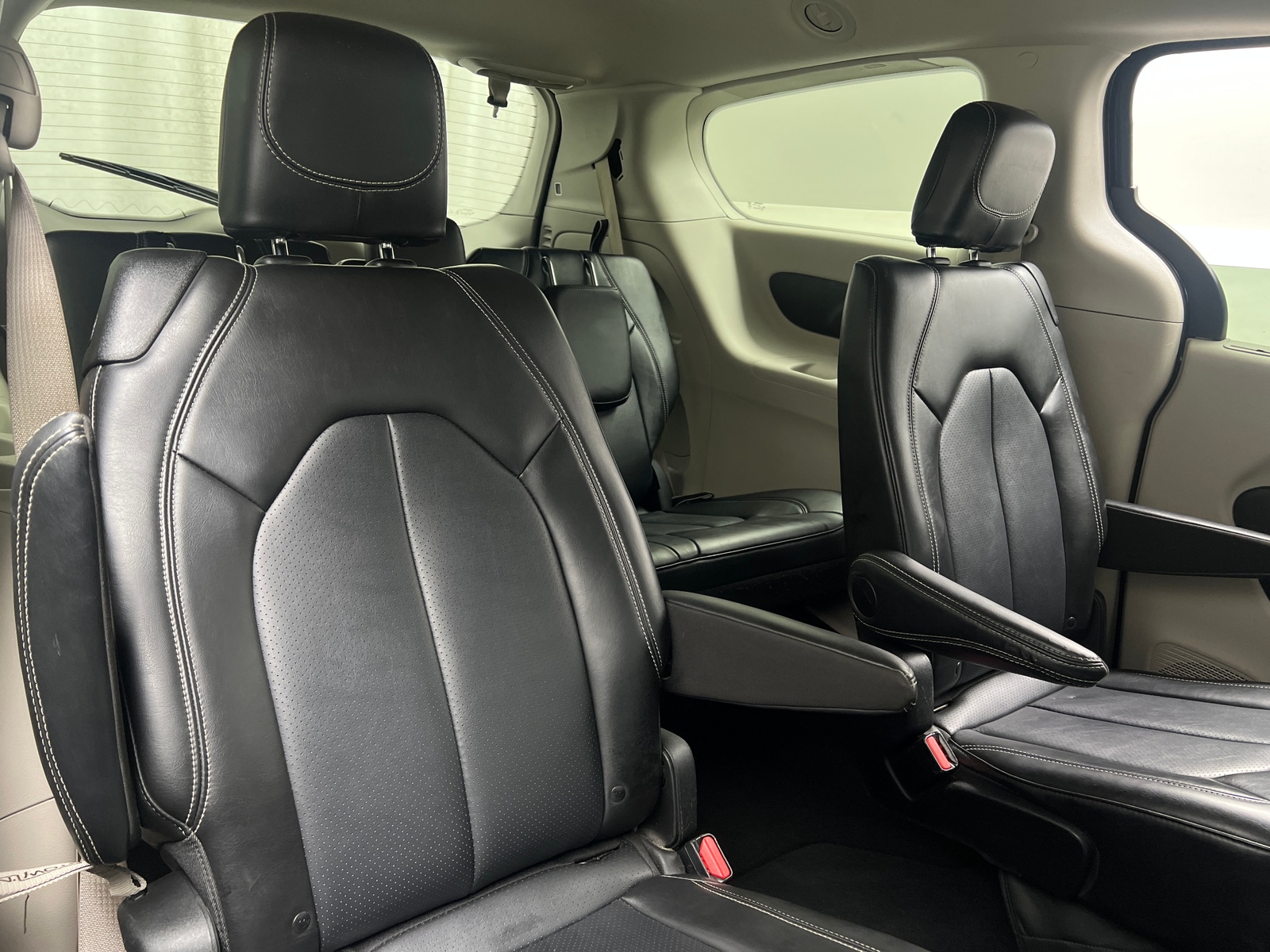 Thumbnail: 2024 Chrysler Pacifica - 5