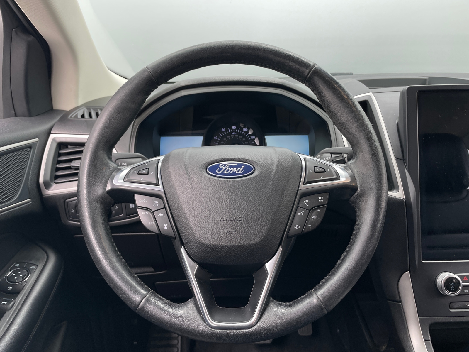 Thumbnail: 2022 Ford Edge - 4