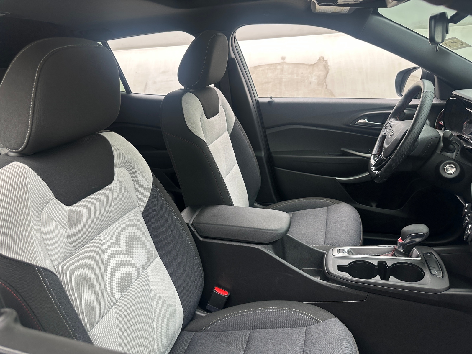 Thumbnail: 2024 Chevrolet Trax - 2