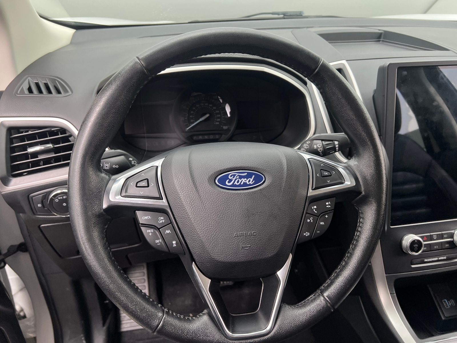 Thumbnail: 2021 Ford Edge - 4