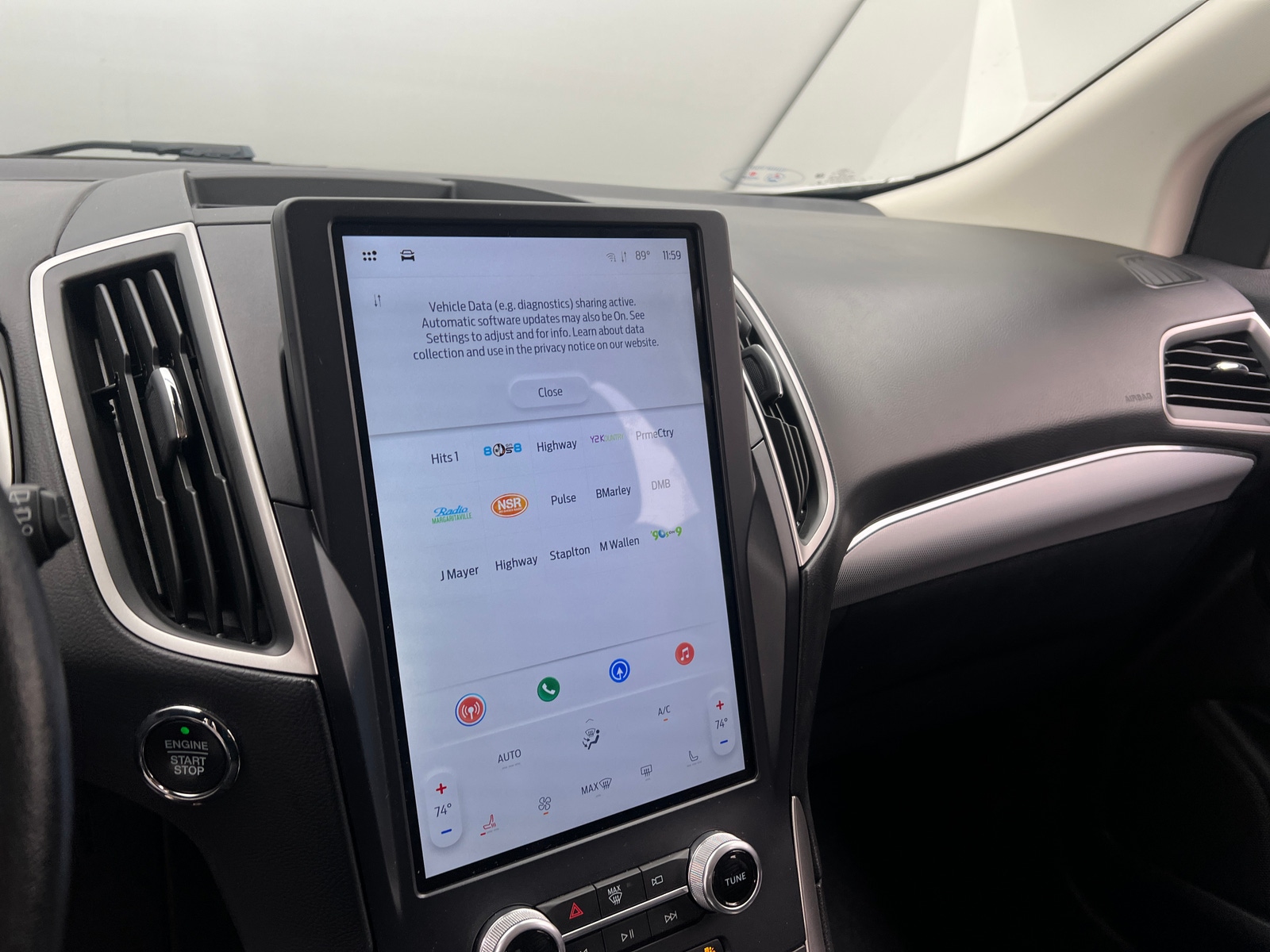 Thumbnail: 2021 Ford Edge - 3