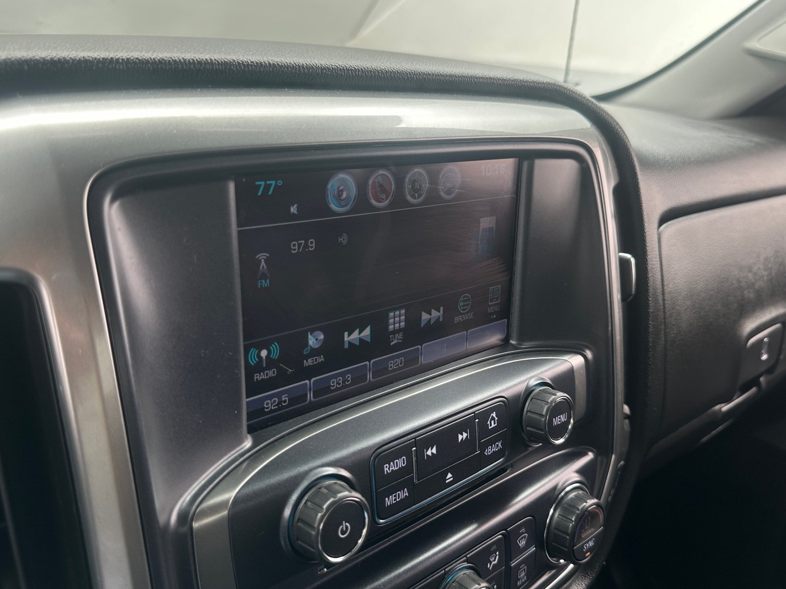 Thumbnail: 2017 Chevrolet Silverado 1500 - 3
