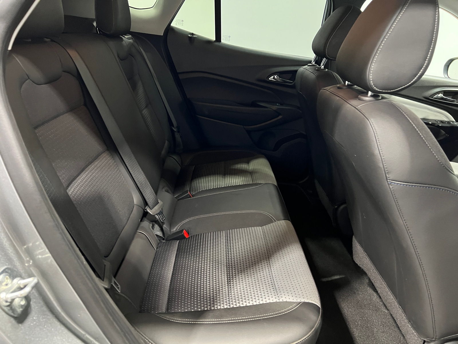Thumbnail: 2025 Chevrolet Trax - 6