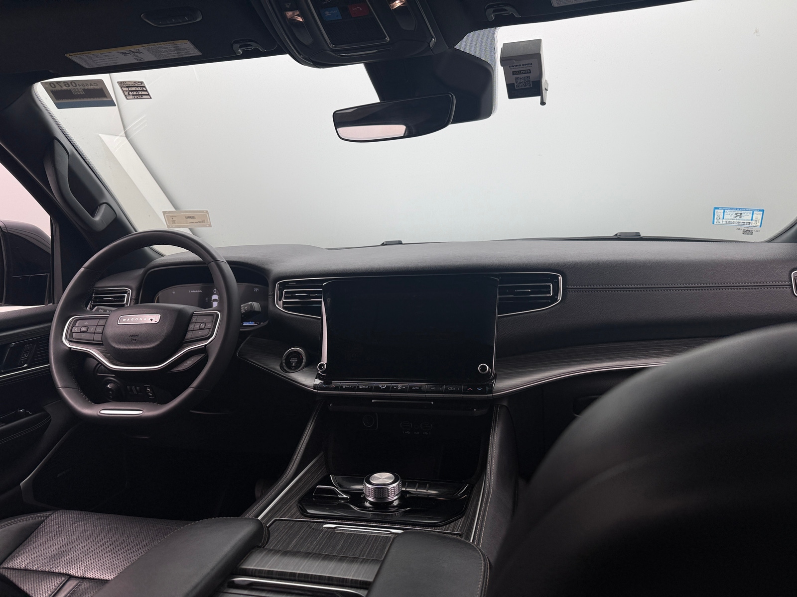 Thumbnail: 2024 Jeep Wagoneer - 2