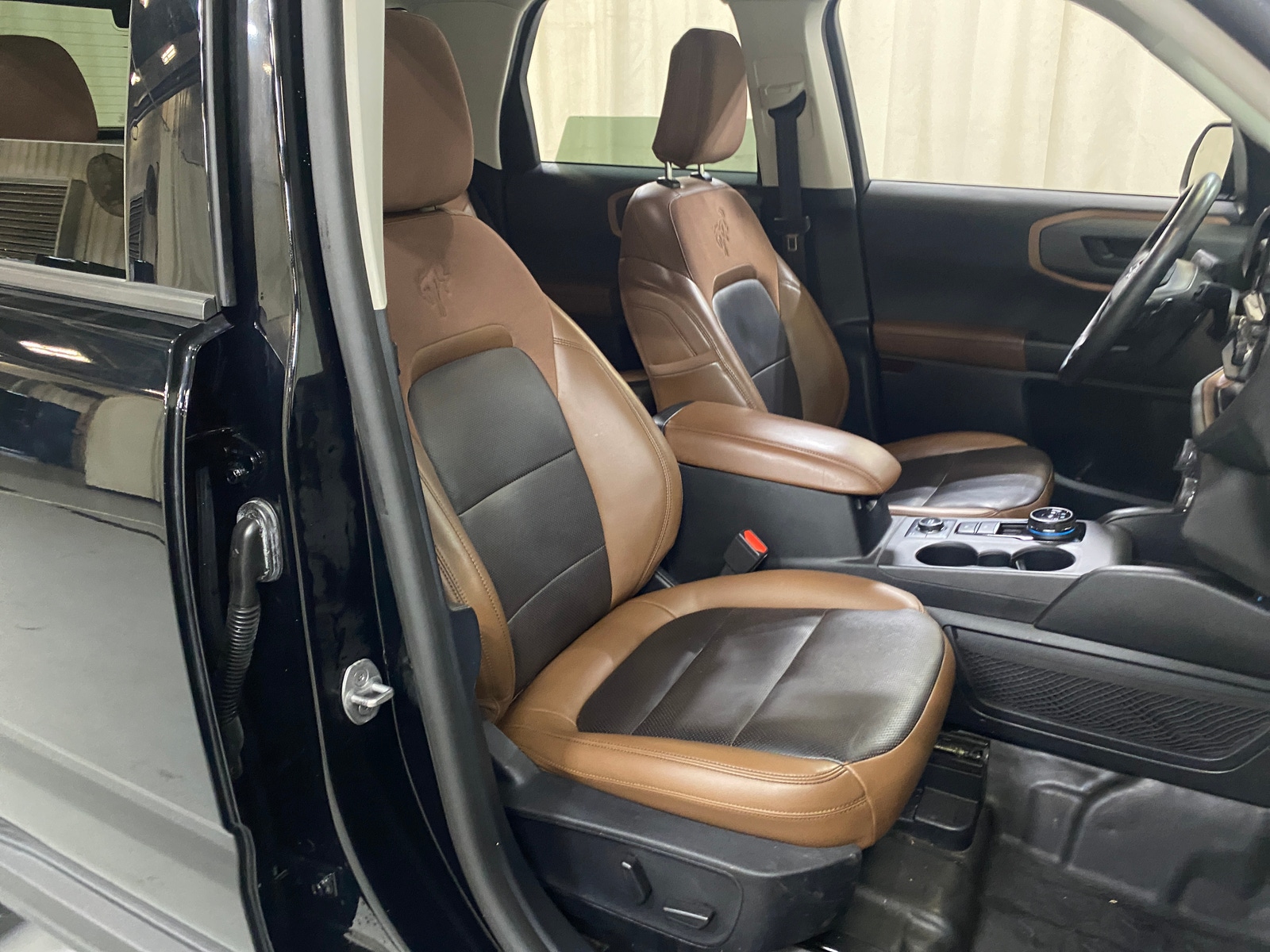 Thumbnail: 2022 Ford Bronco Sport - 2