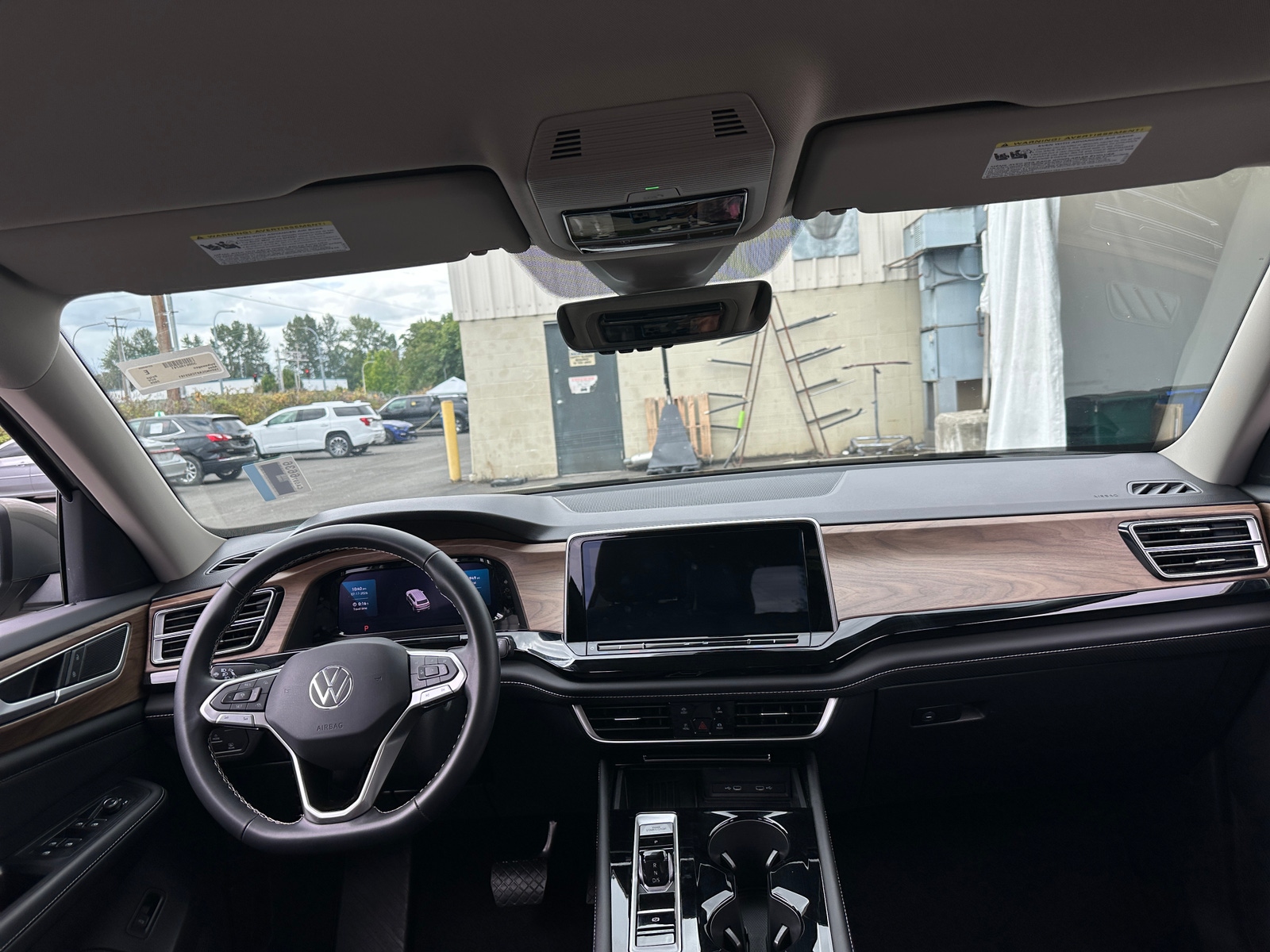 Thumbnail: 2026 Volkswagen Atlas - 2