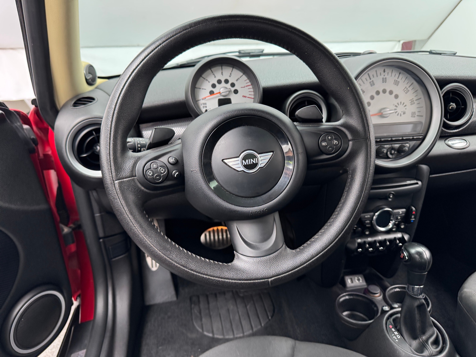 Thumbnail: 2013 MINI Cooper Hardtop - 4