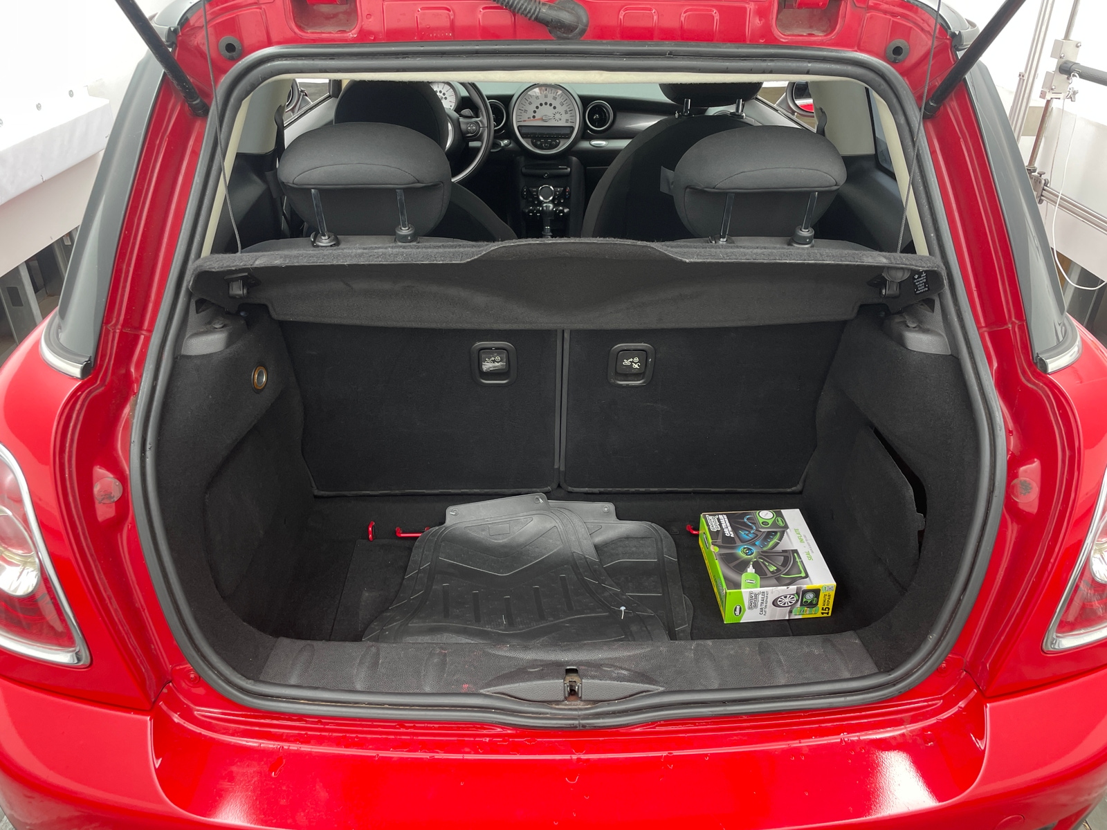 Thumbnail: 2013 MINI Cooper Hardtop - 6