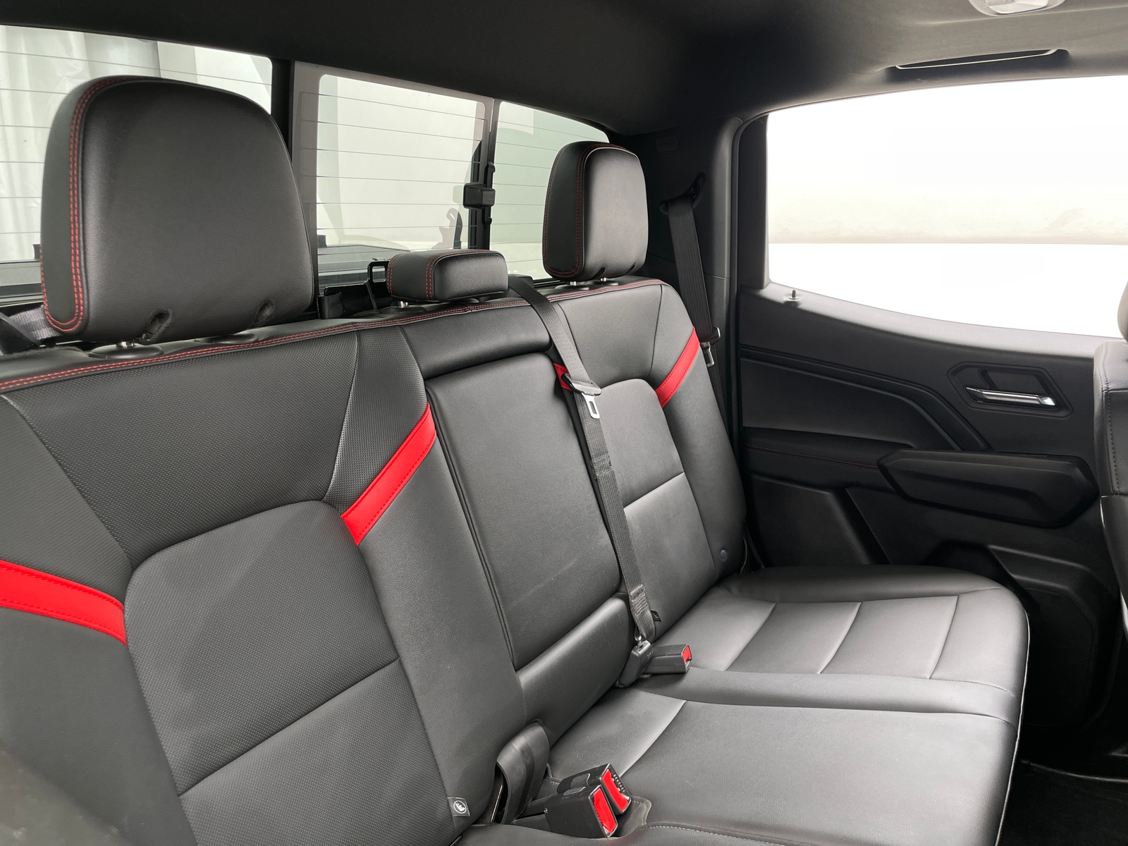 Thumbnail: 2023 Chevrolet Colorado - 5