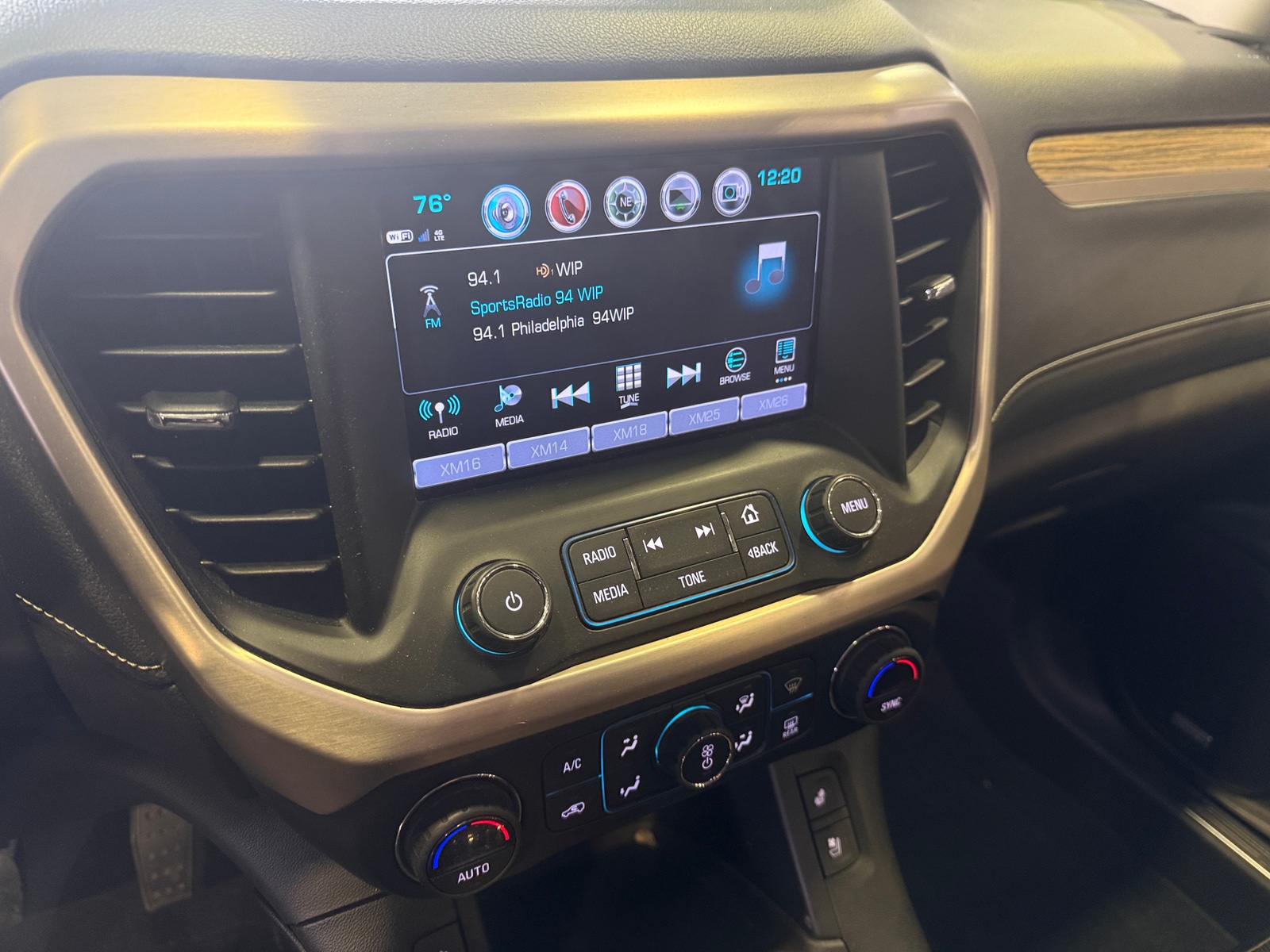 Thumbnail: 2019 GMC Acadia - 3