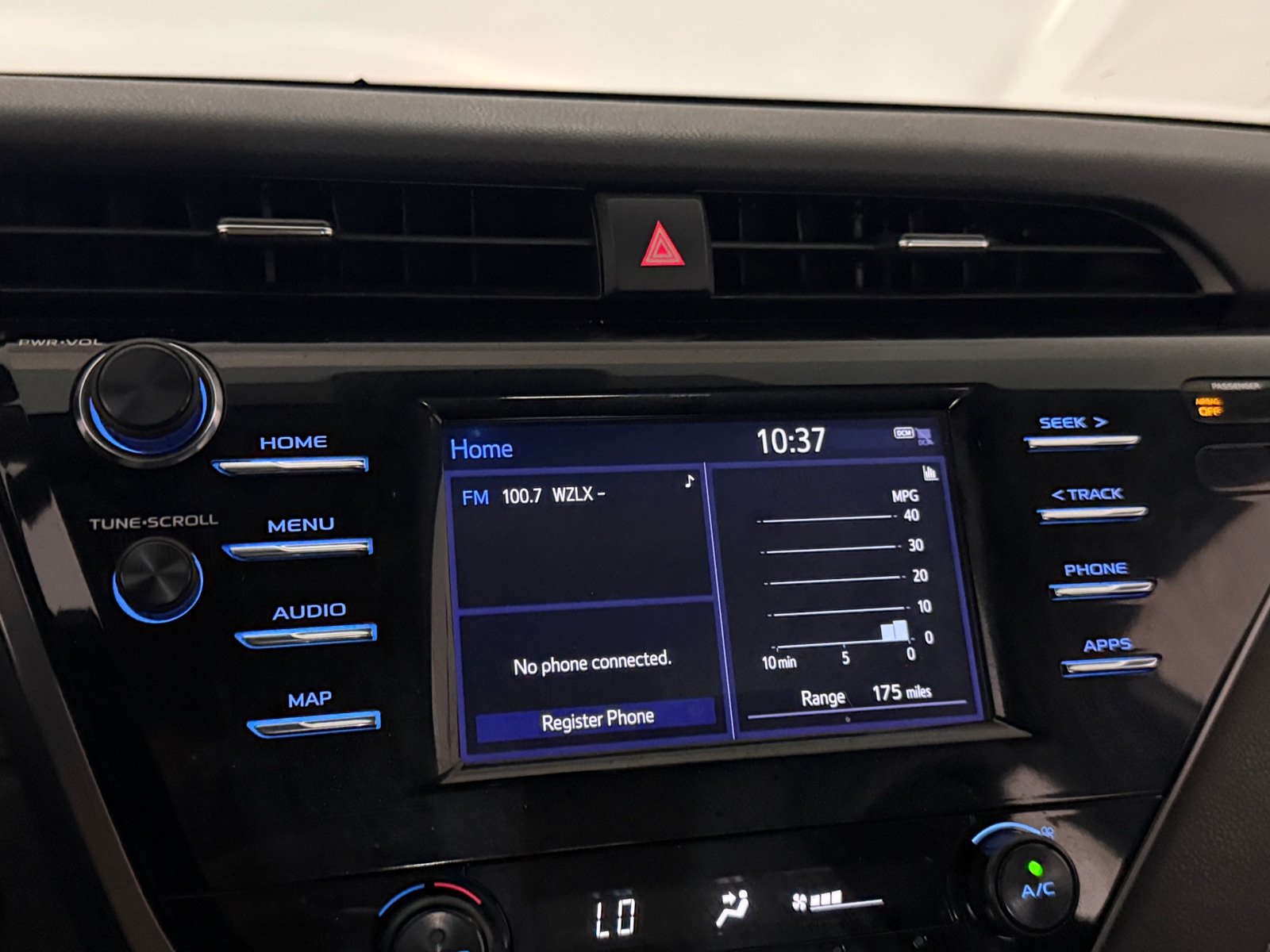 Thumbnail: 2019 Toyota Camry - 4