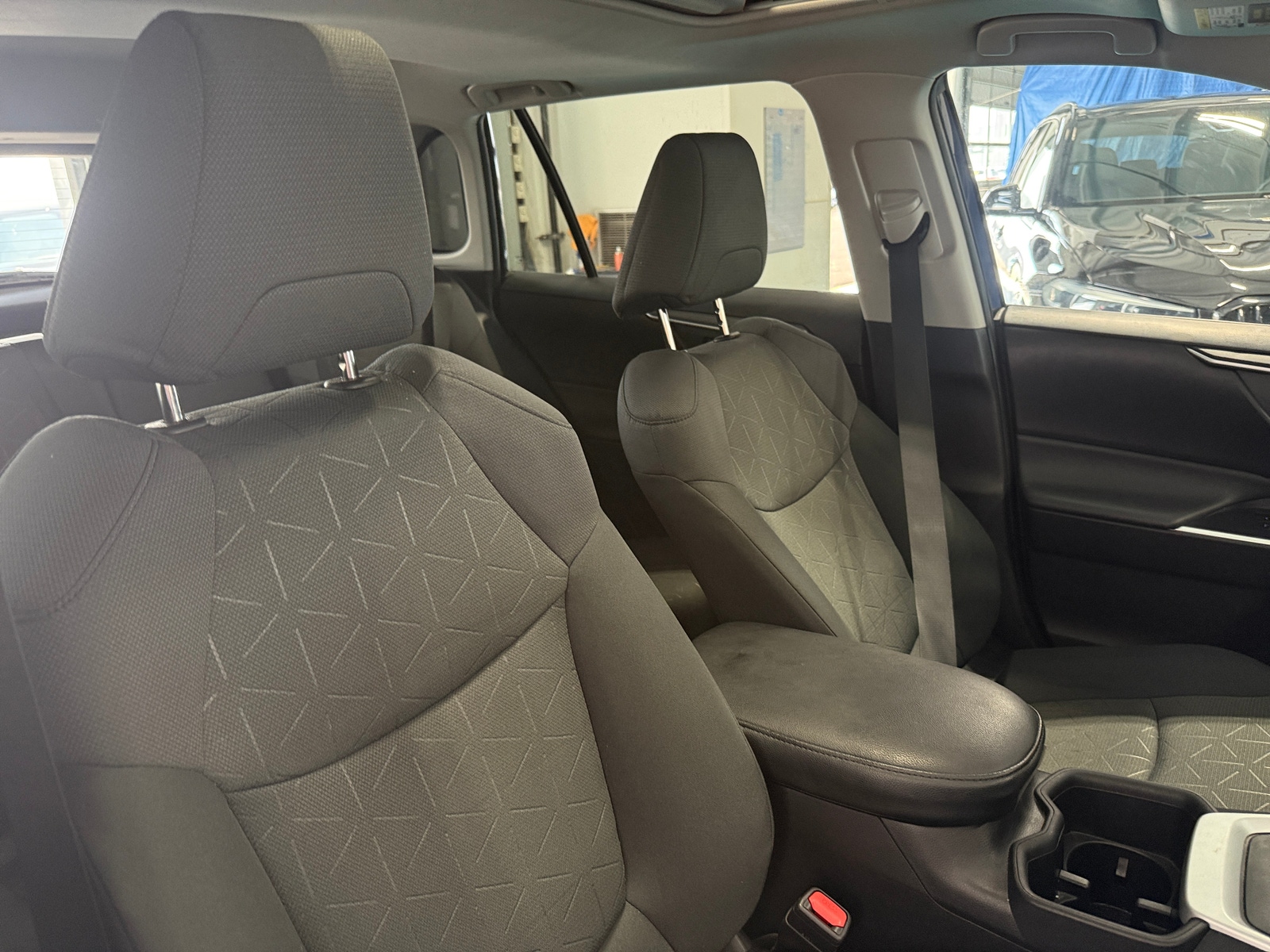 Thumbnail: 2022 Toyota RAV4 - 2