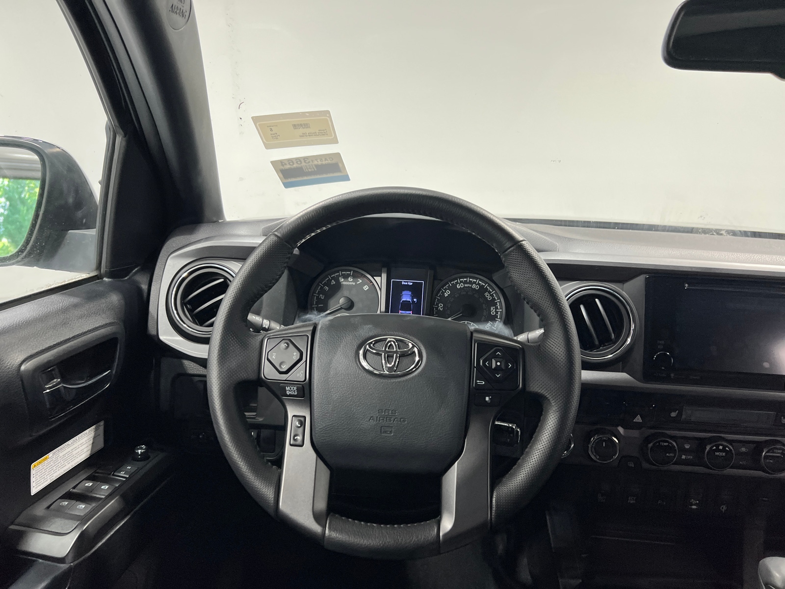 Thumbnail: 2017 Toyota Tacoma - 5