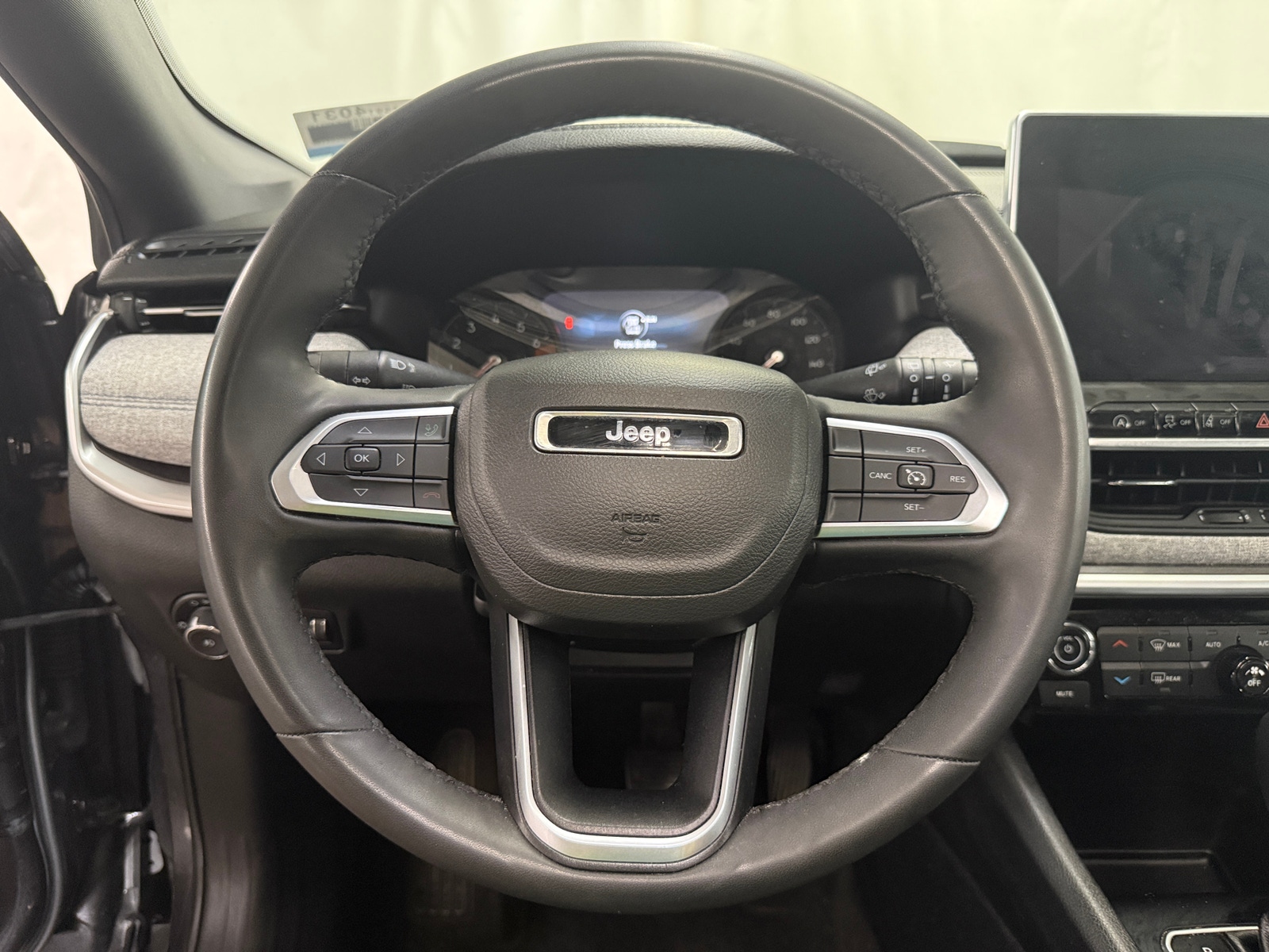 Thumbnail: 2023 Jeep Compass - 5