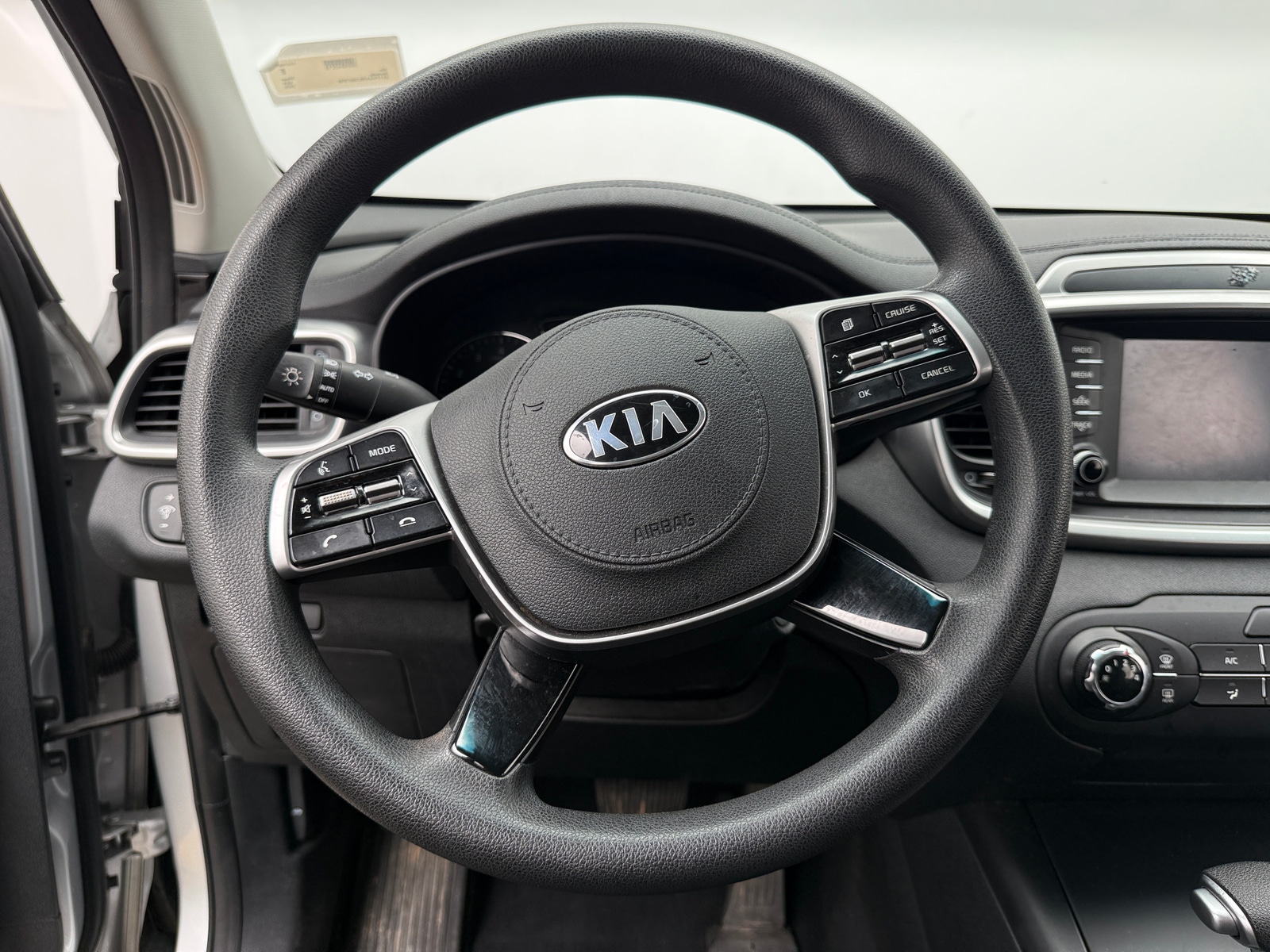 Thumbnail: 2020 Kia Sorento - 5