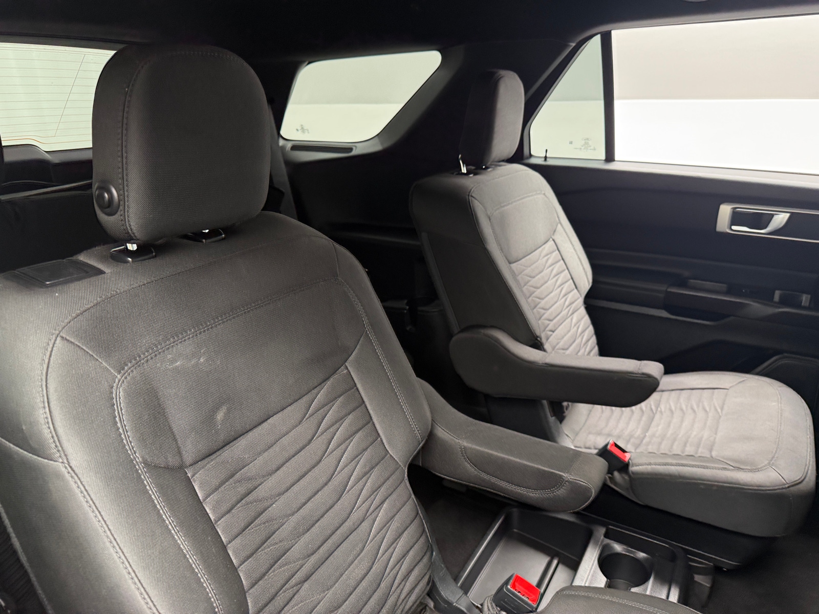 Thumbnail: 2020 Ford Explorer - 6