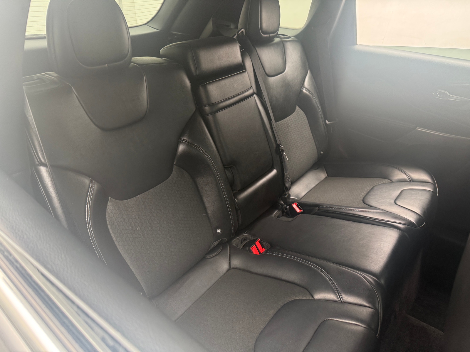 Thumbnail: 2019 Jeep Cherokee - 6
