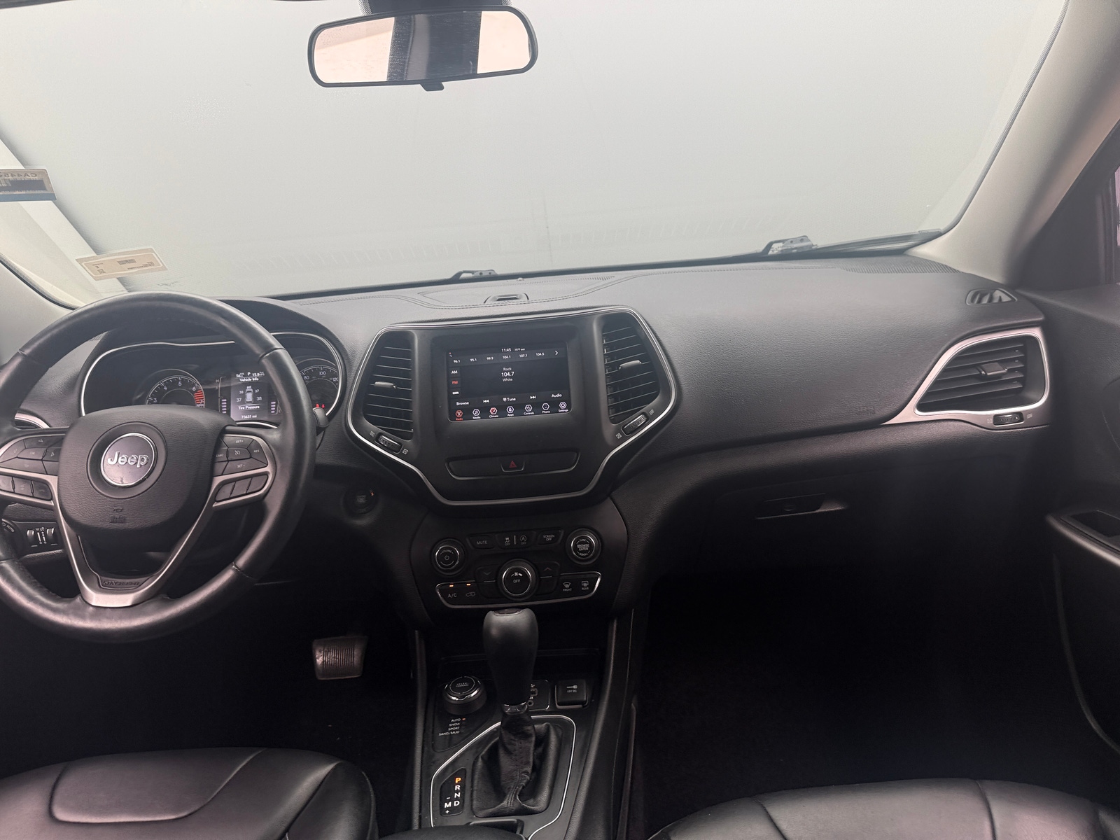 Thumbnail: 2019 Jeep Cherokee - 3