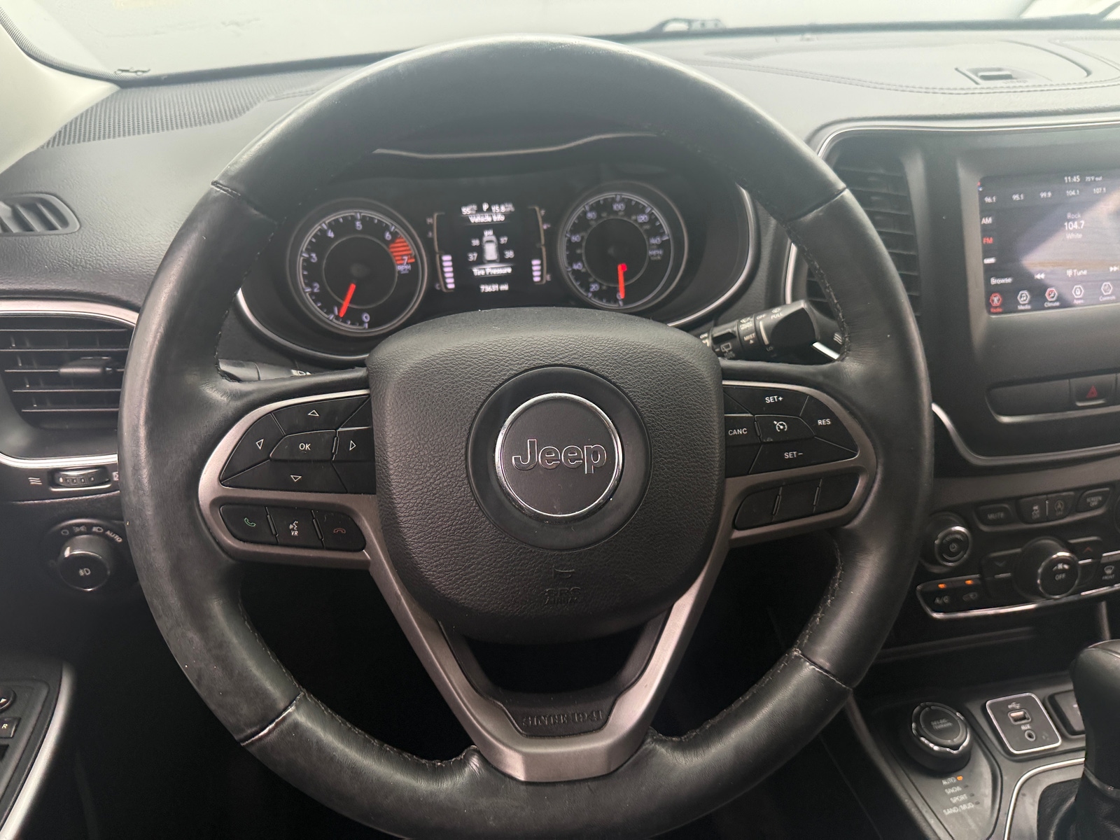 Thumbnail: 2019 Jeep Cherokee - 5