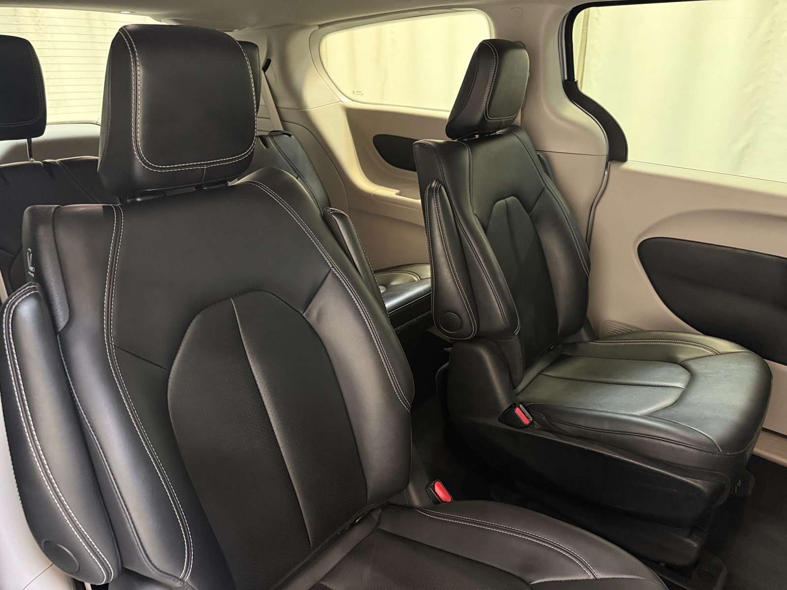 Thumbnail: 2024 Chrysler Pacifica - 5