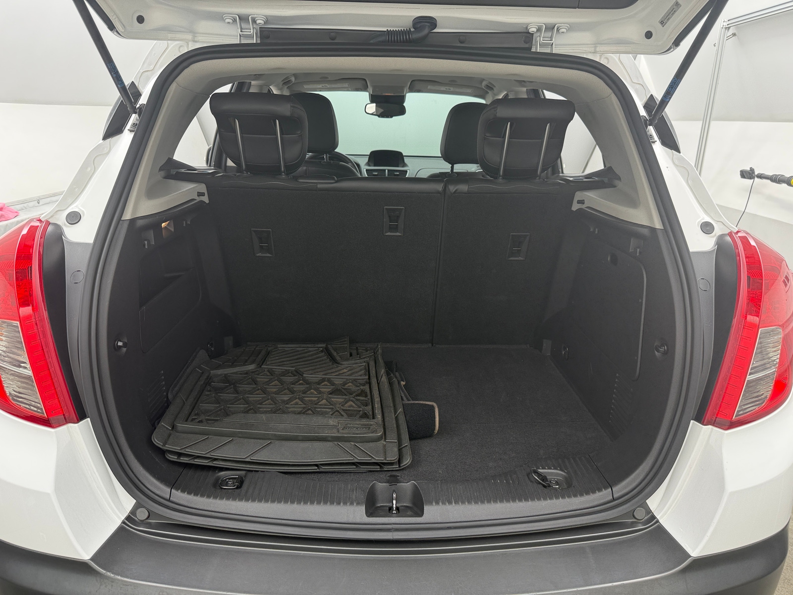 Thumbnail: 2016 Buick Encore - 7