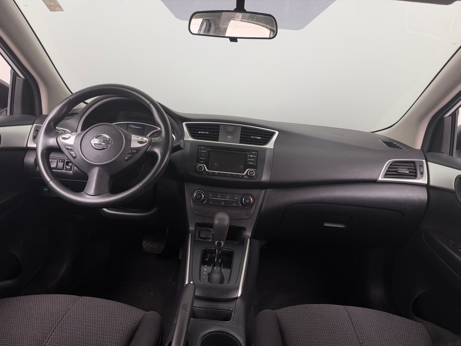 Thumbnail: 2018 Nissan Sentra - 3