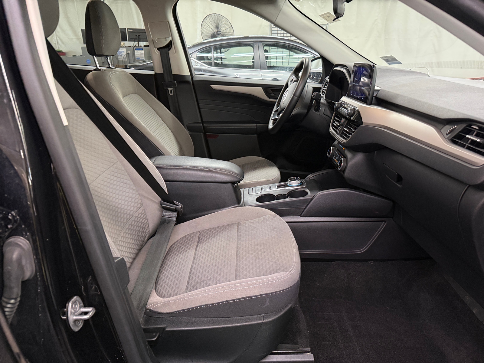 Thumbnail: 2022 Ford Escape - 2