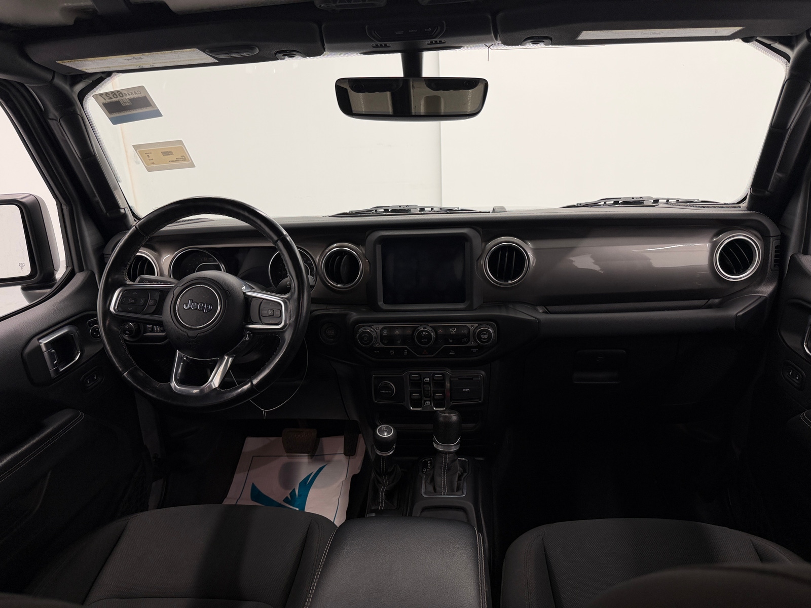 Thumbnail: 2021 Jeep Gladiator - 3