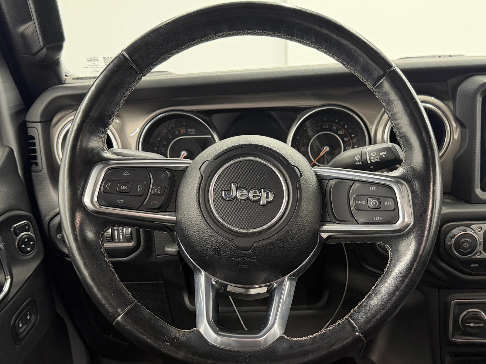 Thumbnail: 2021 Jeep Gladiator - 5