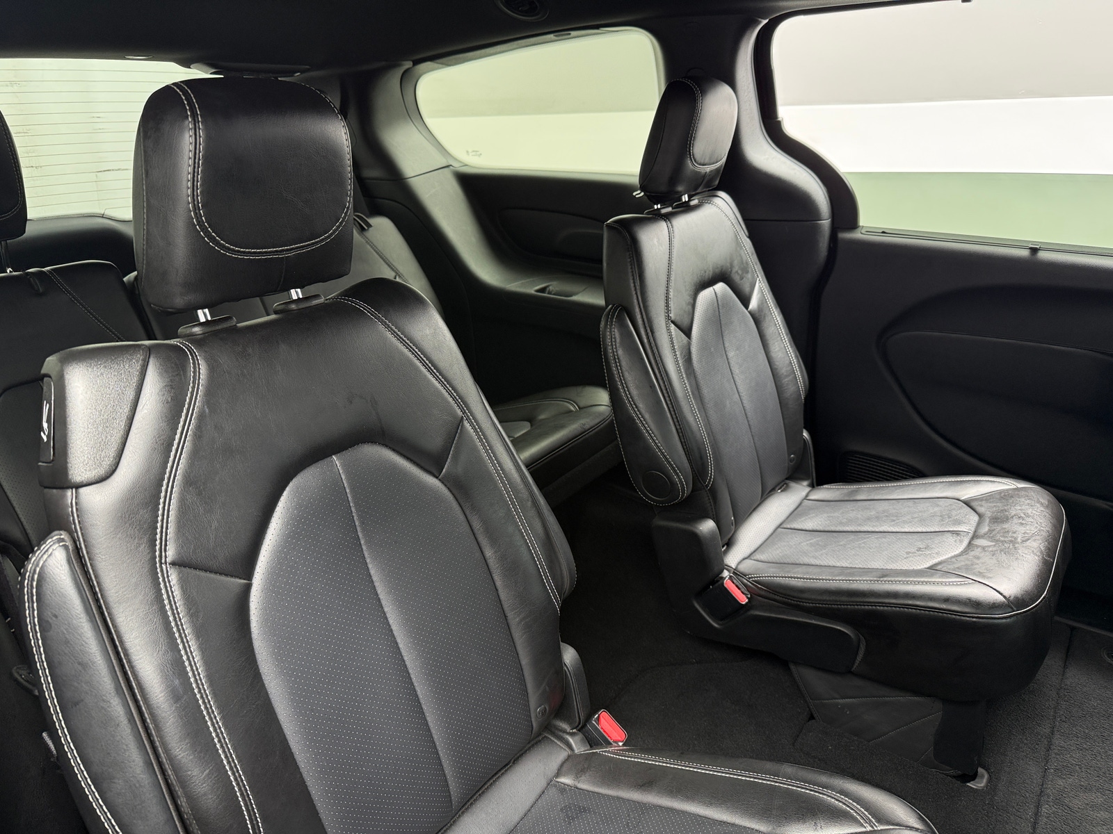 Thumbnail: 2025 Chrysler Pacifica - 5