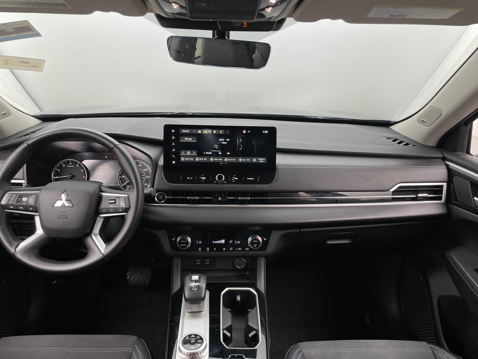 Thumbnail: 2025 Mitsubishi Outlander - 2