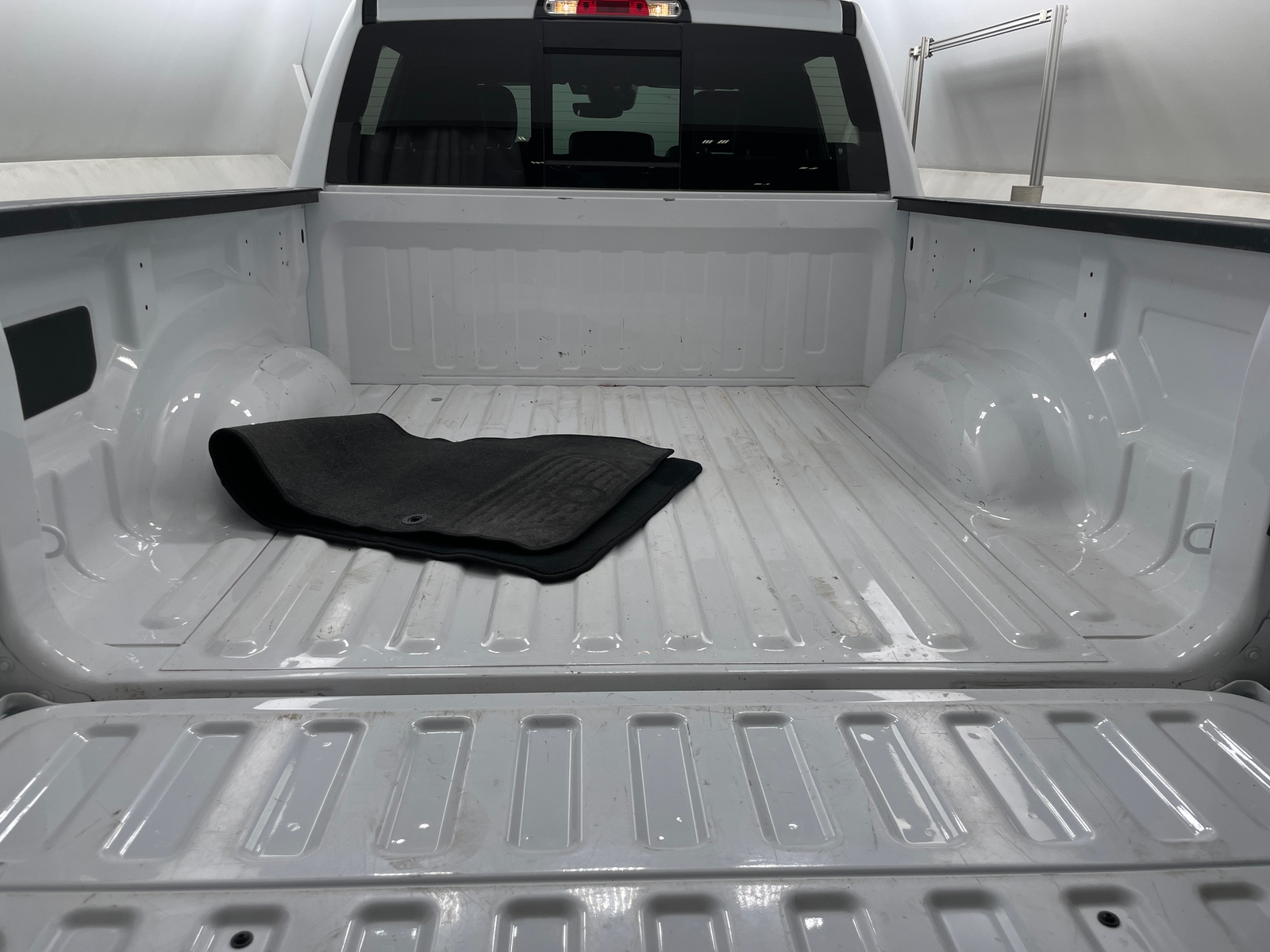Thumbnail: 2025 RAM 1500 - 6
