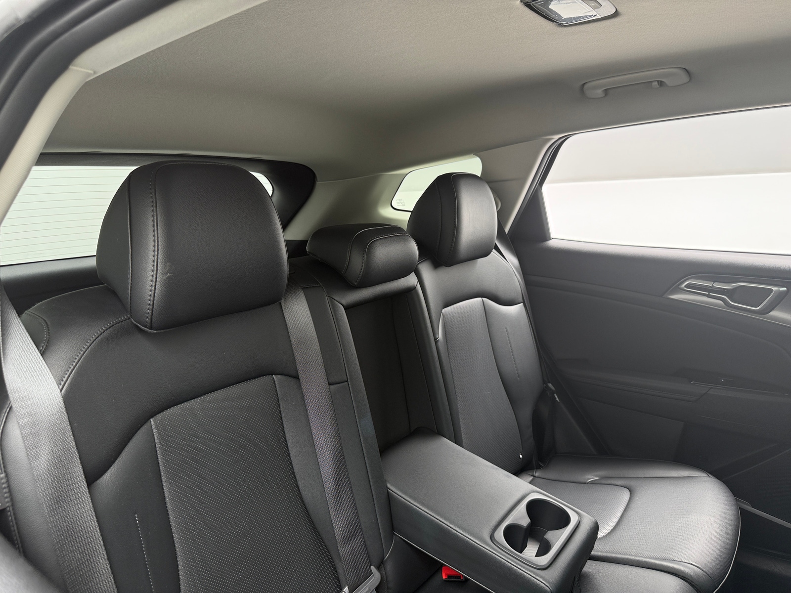 Thumbnail: 2025 Kia Sportage - 5