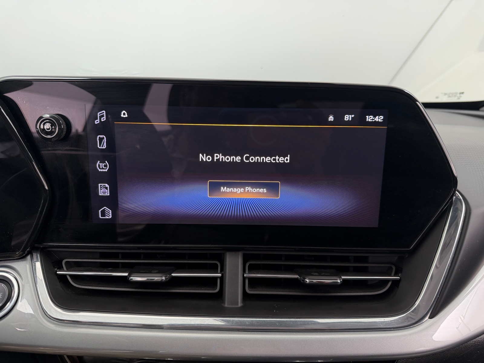 Thumbnail: 2025 Chevrolet Trax - 4