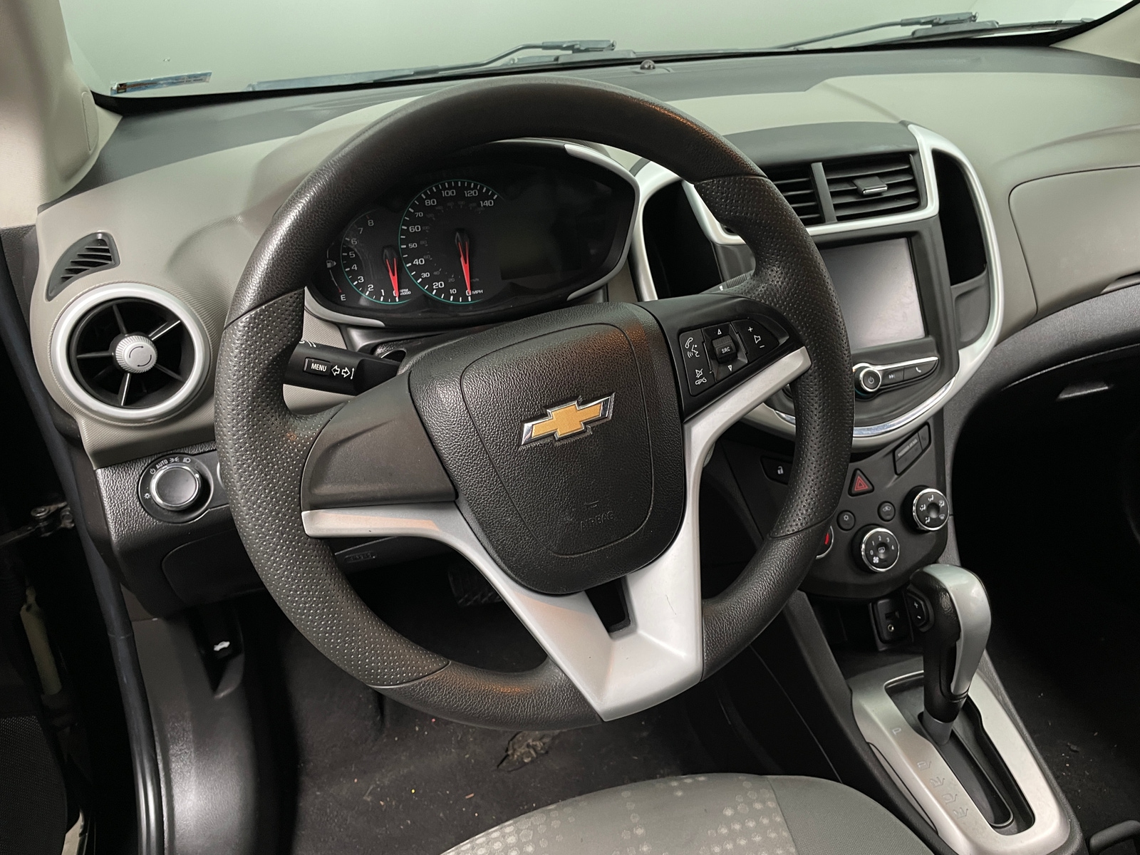 Thumbnail: 2017 Chevrolet Sonic - 5