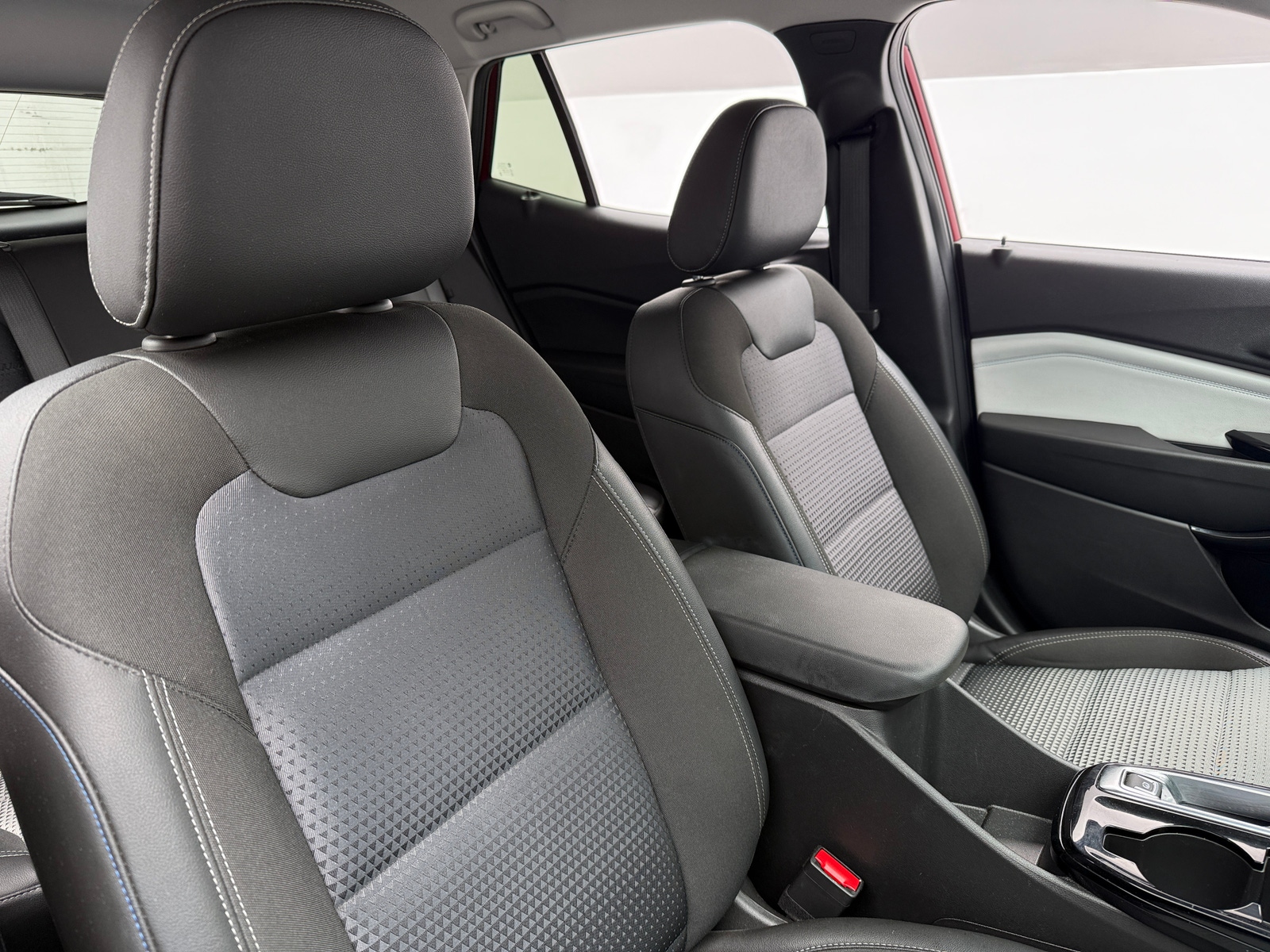 Thumbnail: 2025 Chevrolet Trax - 2