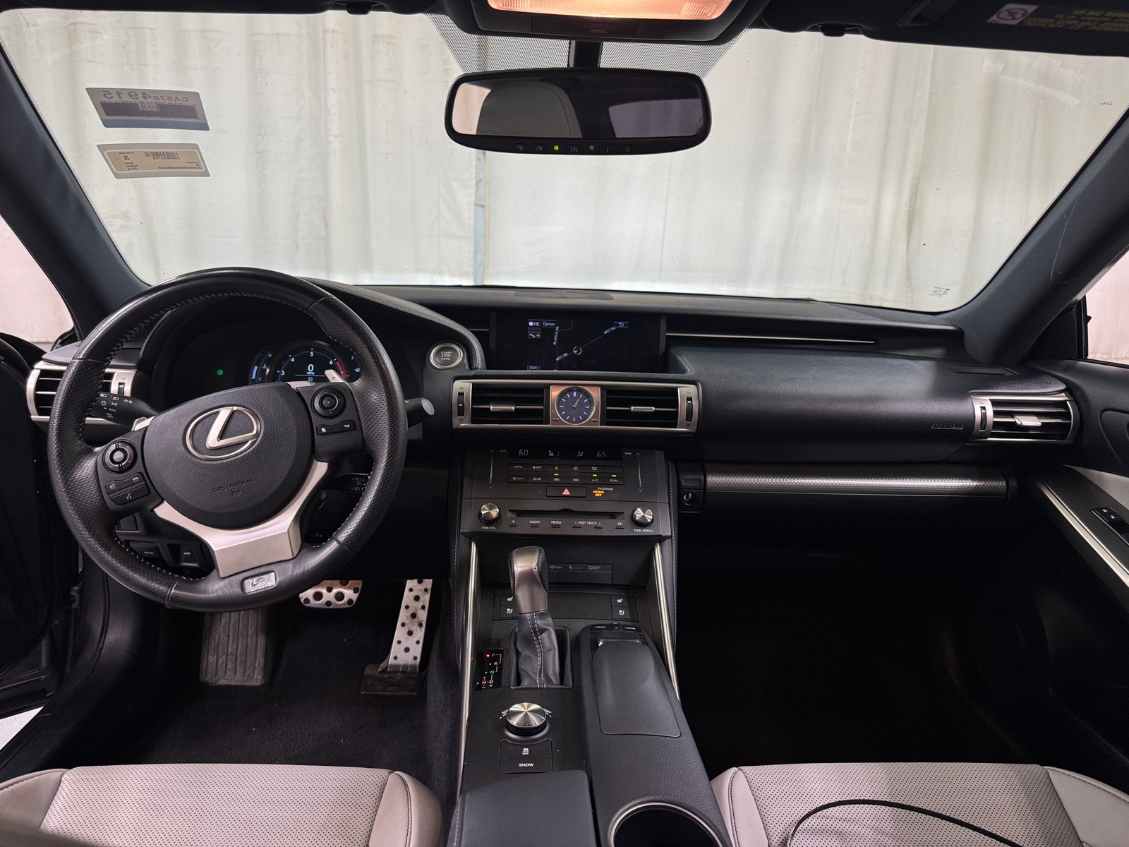 Thumbnail: 2016 Lexus IS - 2